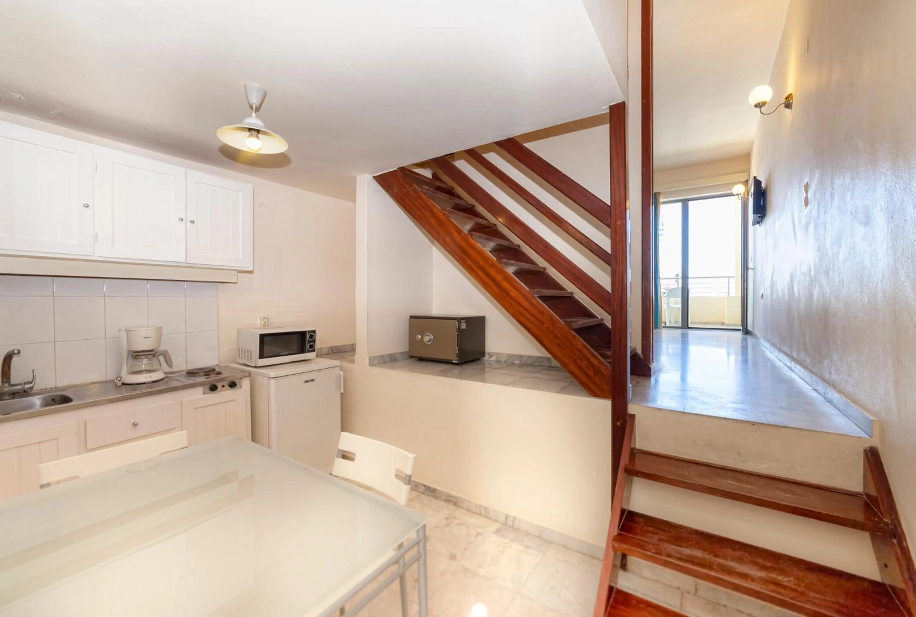 Kitchen or kitchenette in Olympic Suites