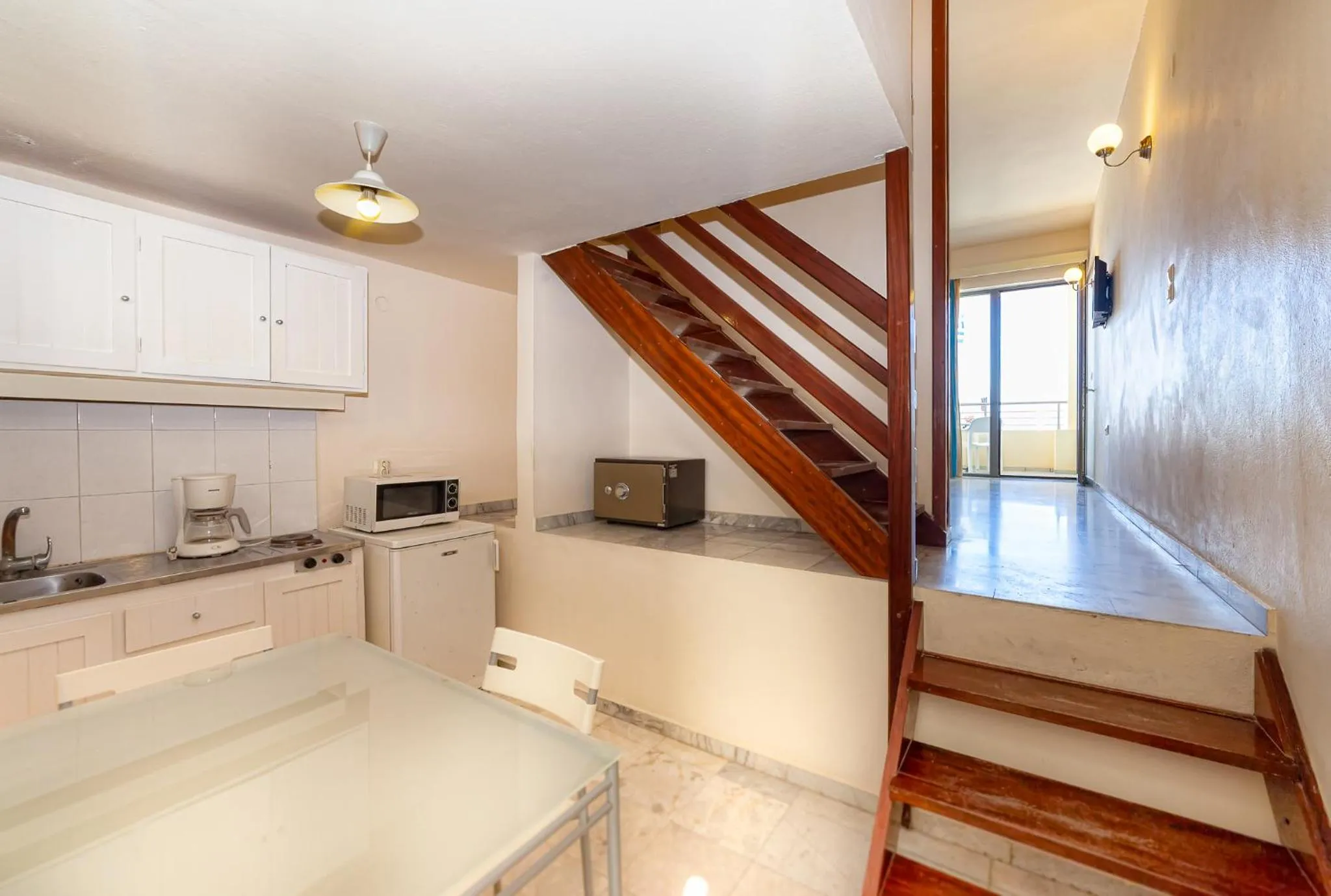 Kitchen or kitchenette in Olympic Suites