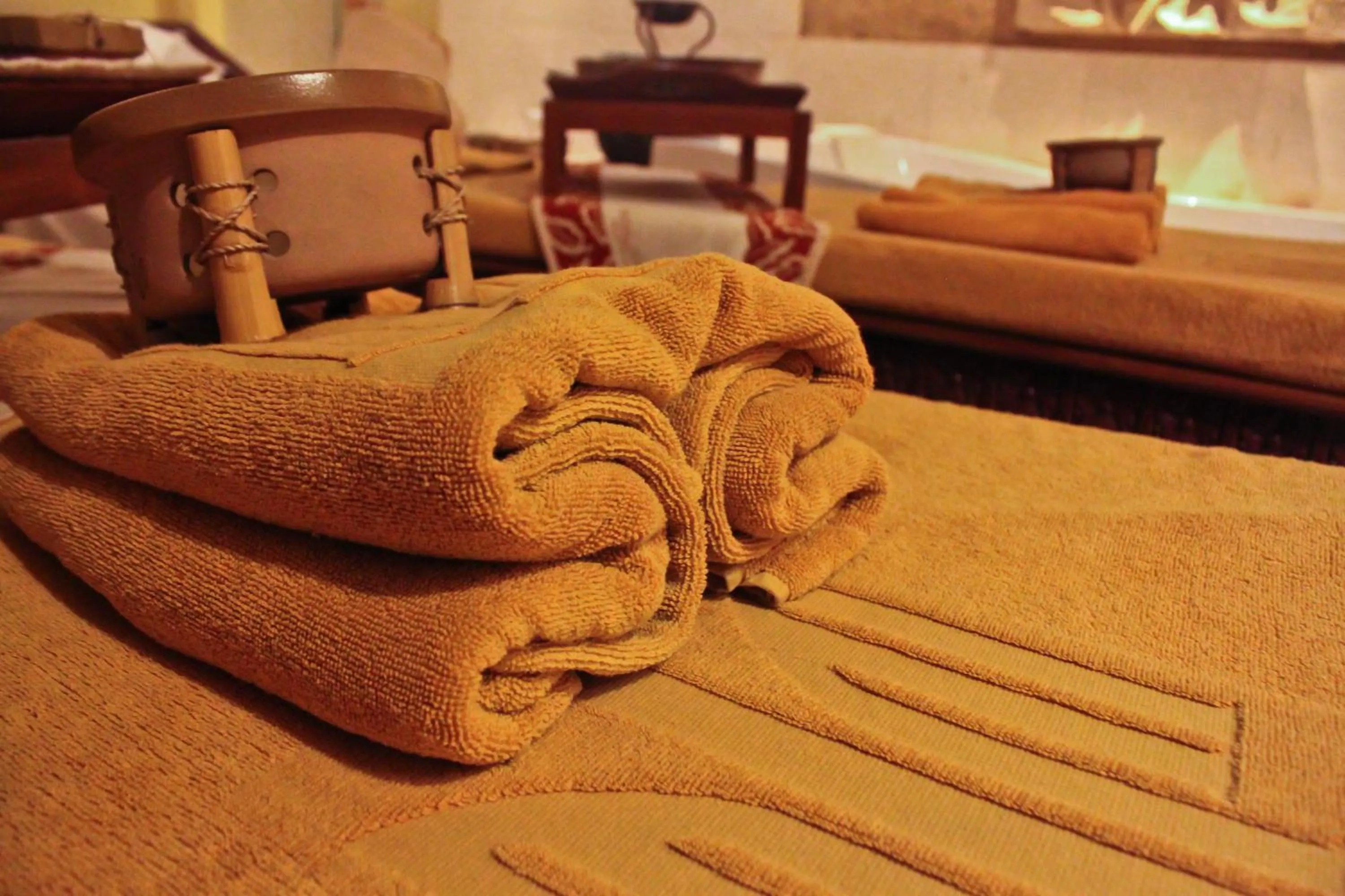 Spa and wellness centre/facilities, Bed in FUGO Hotel Banjarmasin