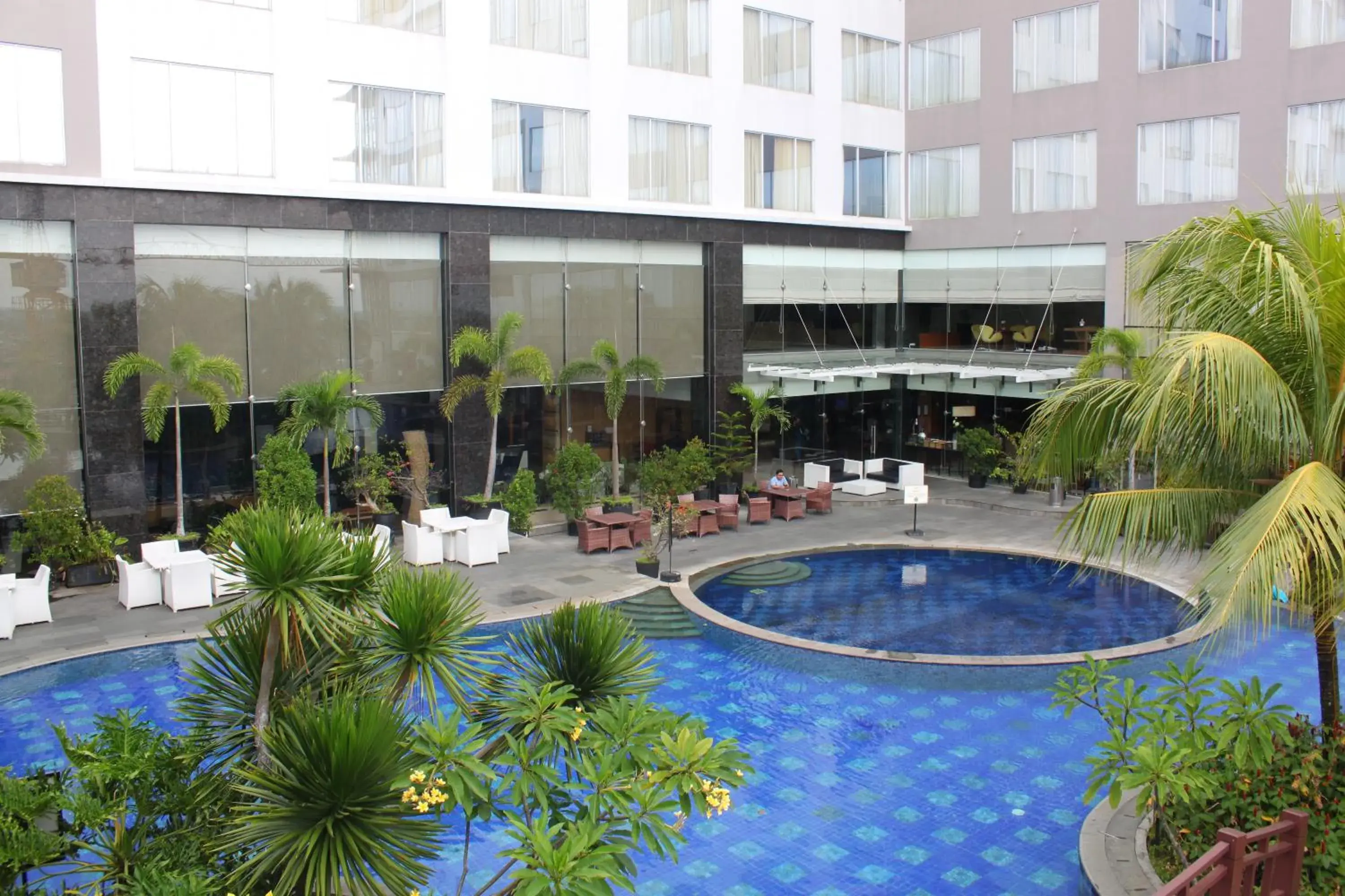 Swimming pool in FUGO Hotel Banjarmasin Swimming pool in FUGO Hotel Banjarmasin