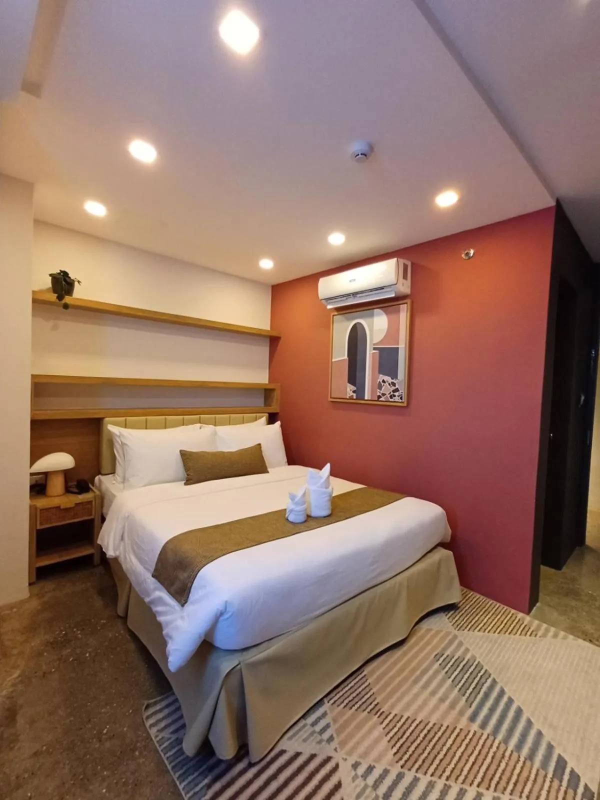 Bed in Prince Express Inn