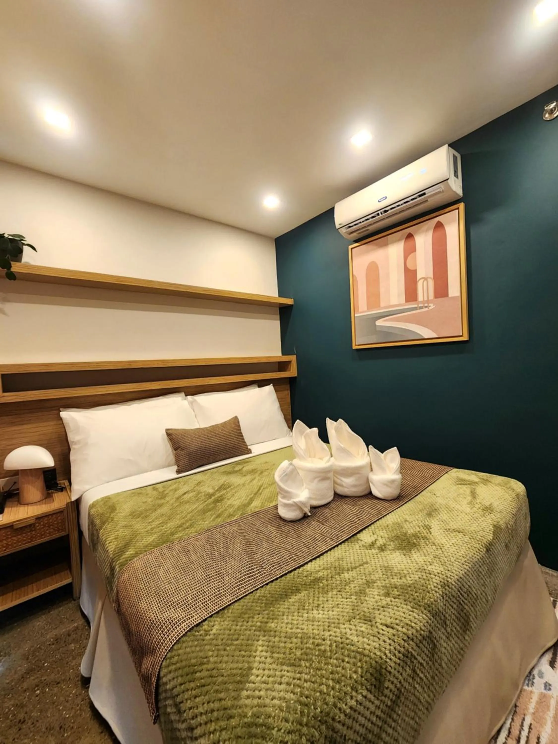 Bed in Prince Express Inn