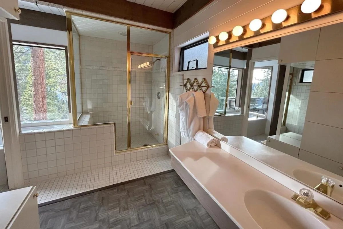 Tumbleweed Pines home