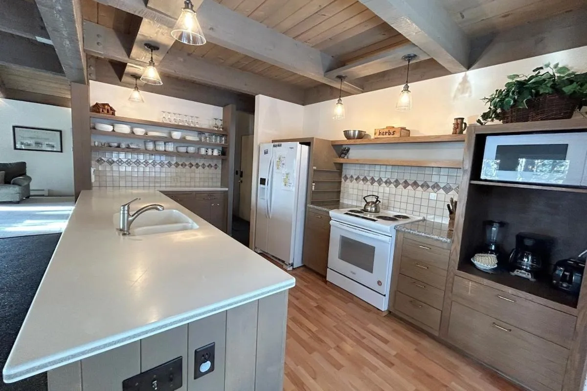 Tumbleweed Pines home