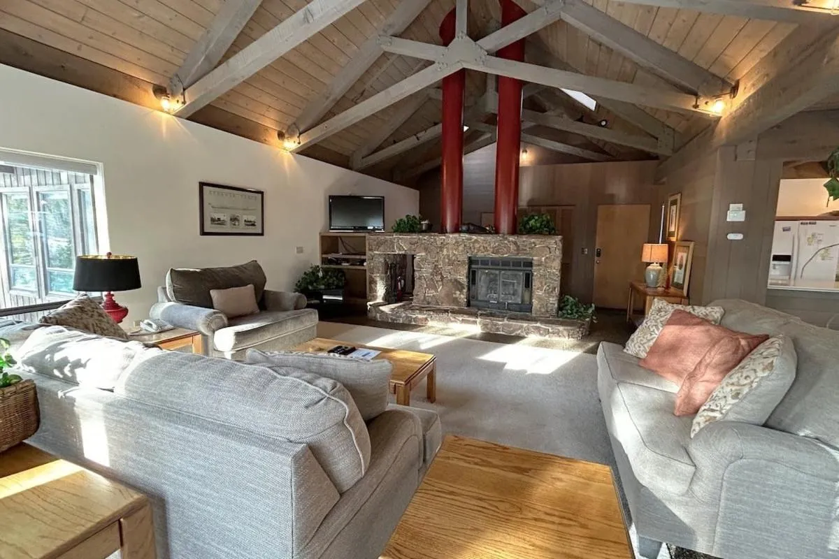 Tumbleweed Pines home