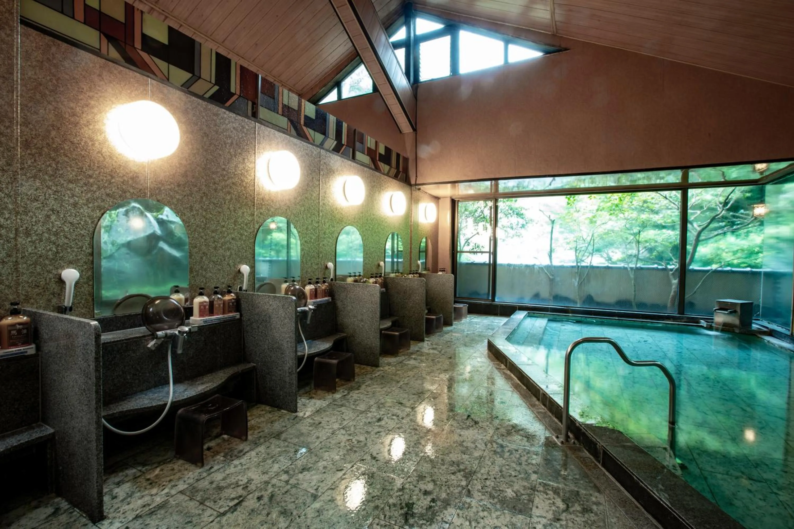 Public Bath in Senkei Plaza