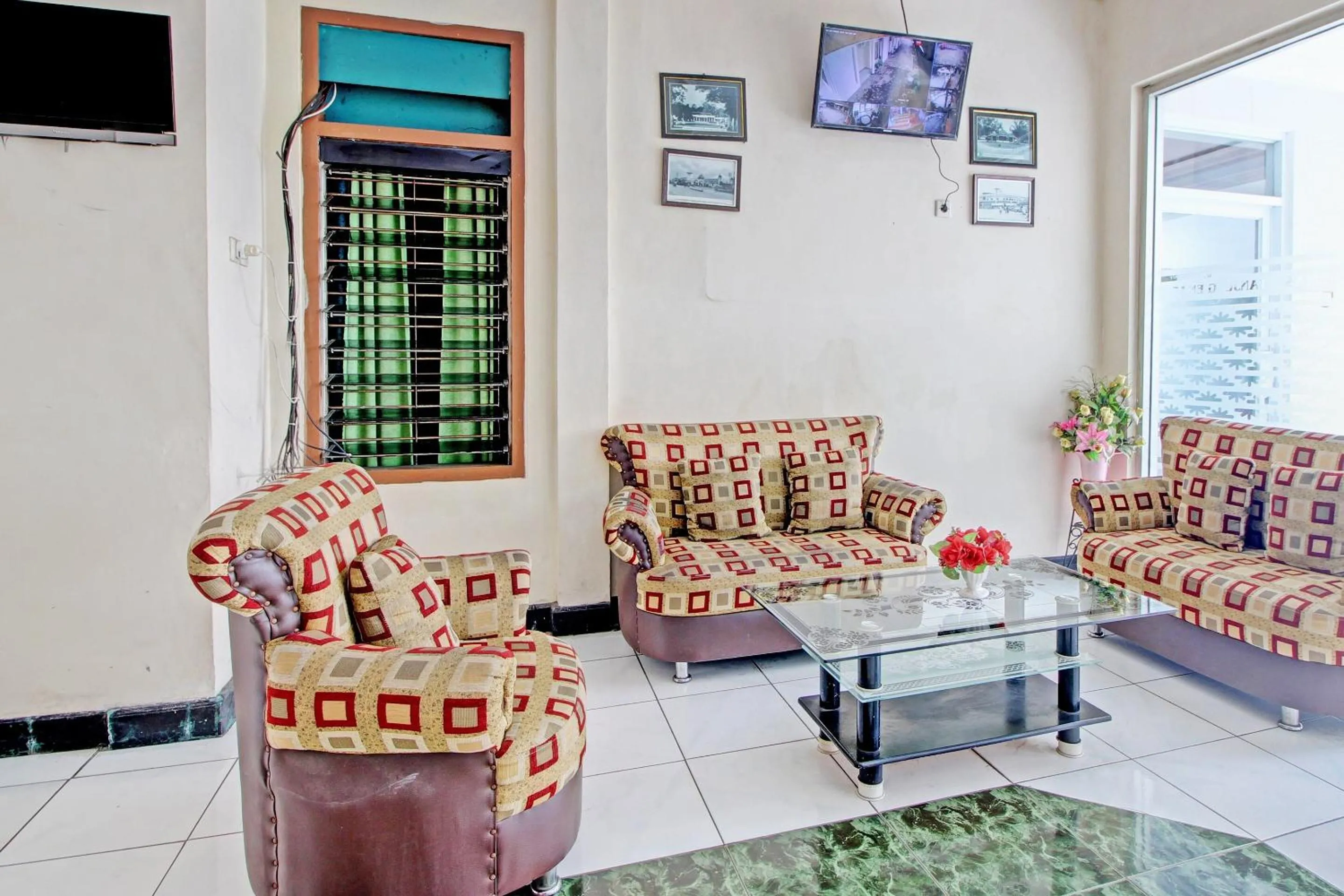 Lobby or reception in Collection O 92242 Hotel Tanjung Emas