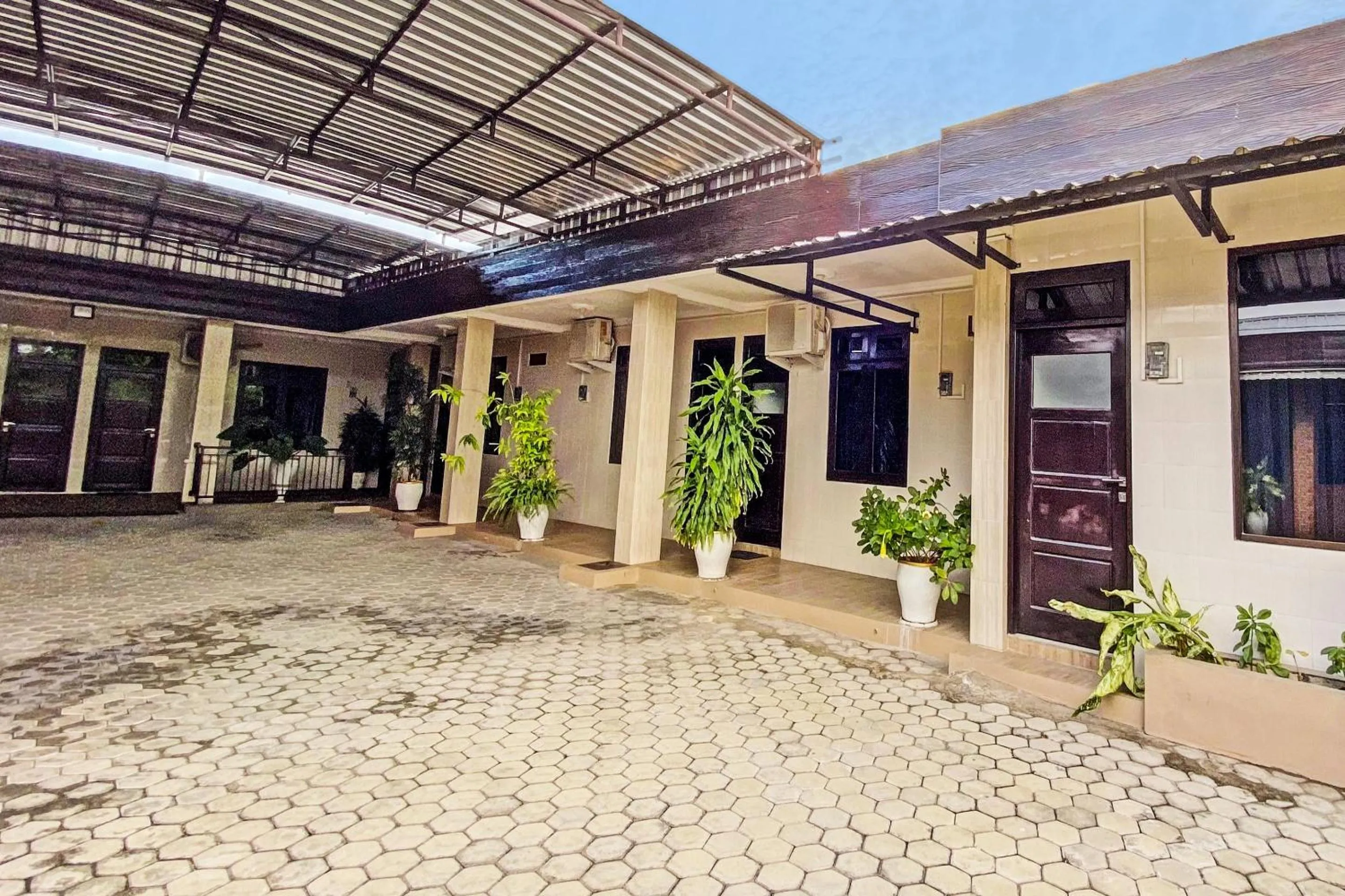 Lobby or reception in Hotel O Mariko's House