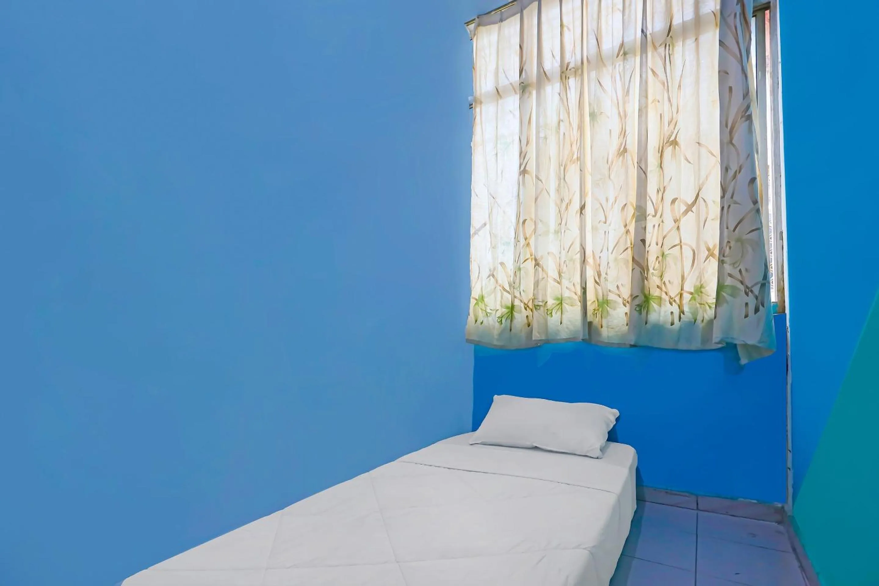 Bedroom, Bed in Hotel O Kurnia ShangrilaNearNagoya Hill Shopping Mall