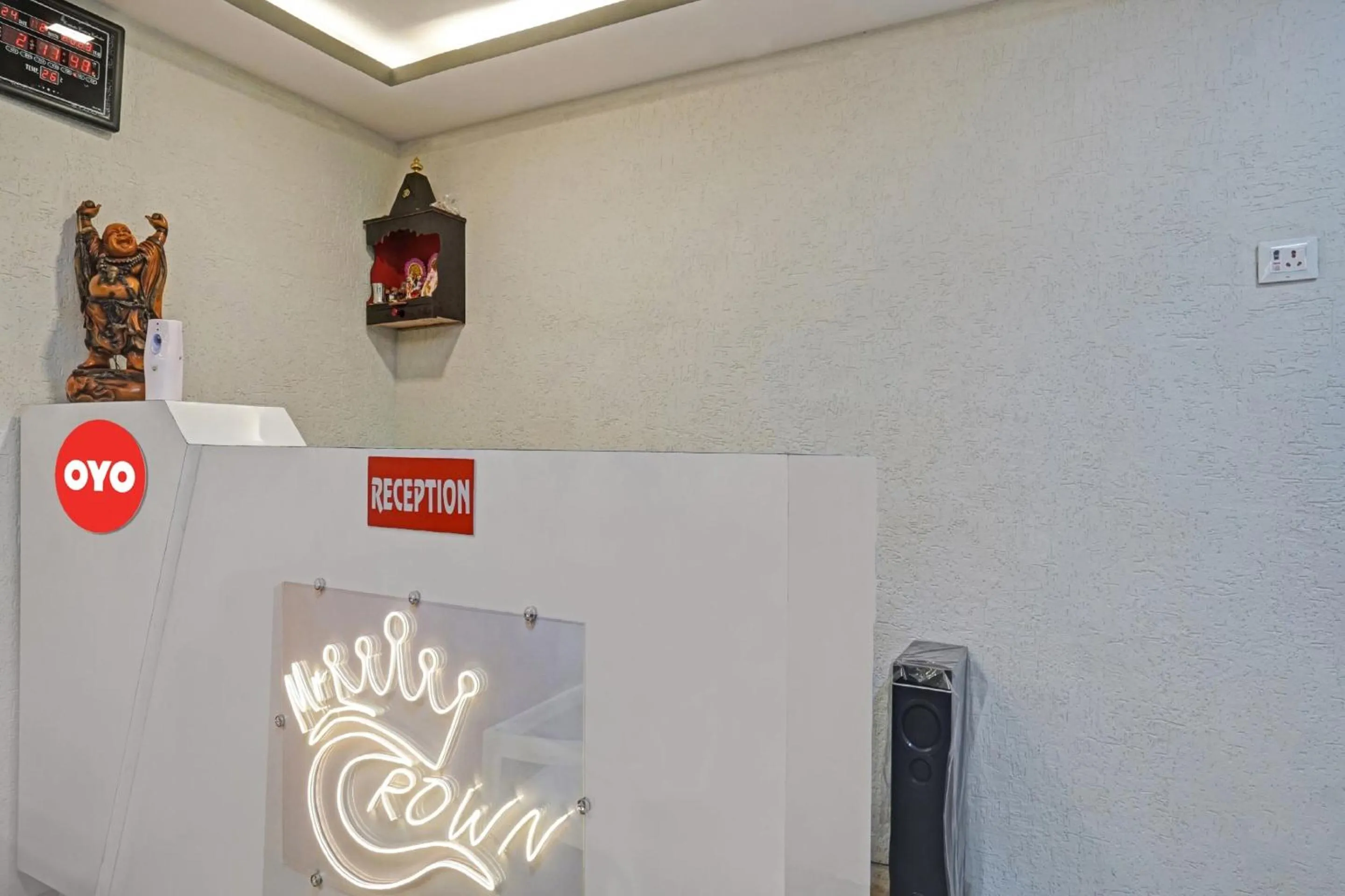 Lobby or reception in Hotel O Mr Crown Inn To Inn