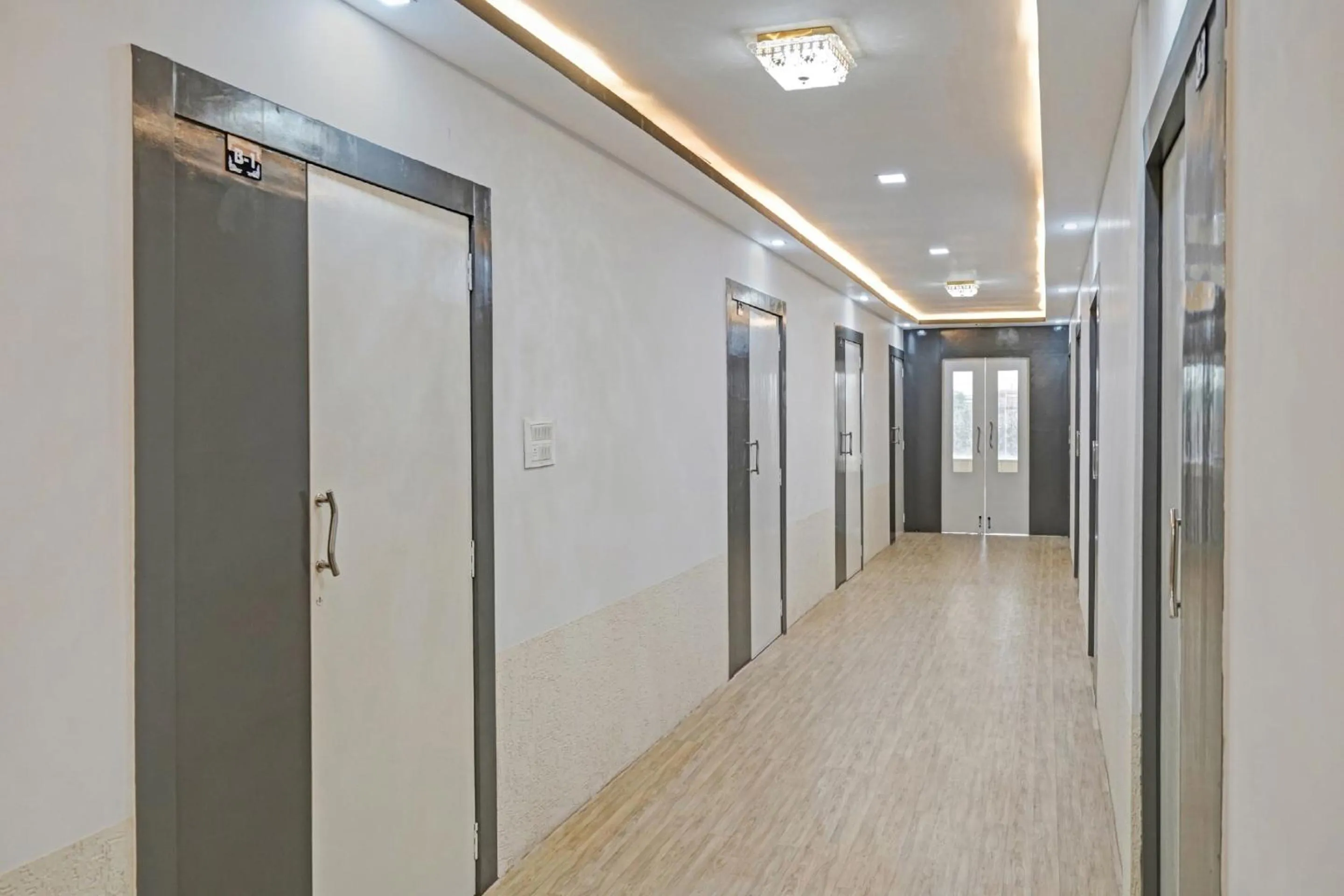 Lobby or reception in Hotel O Mr Crown Inn To Inn