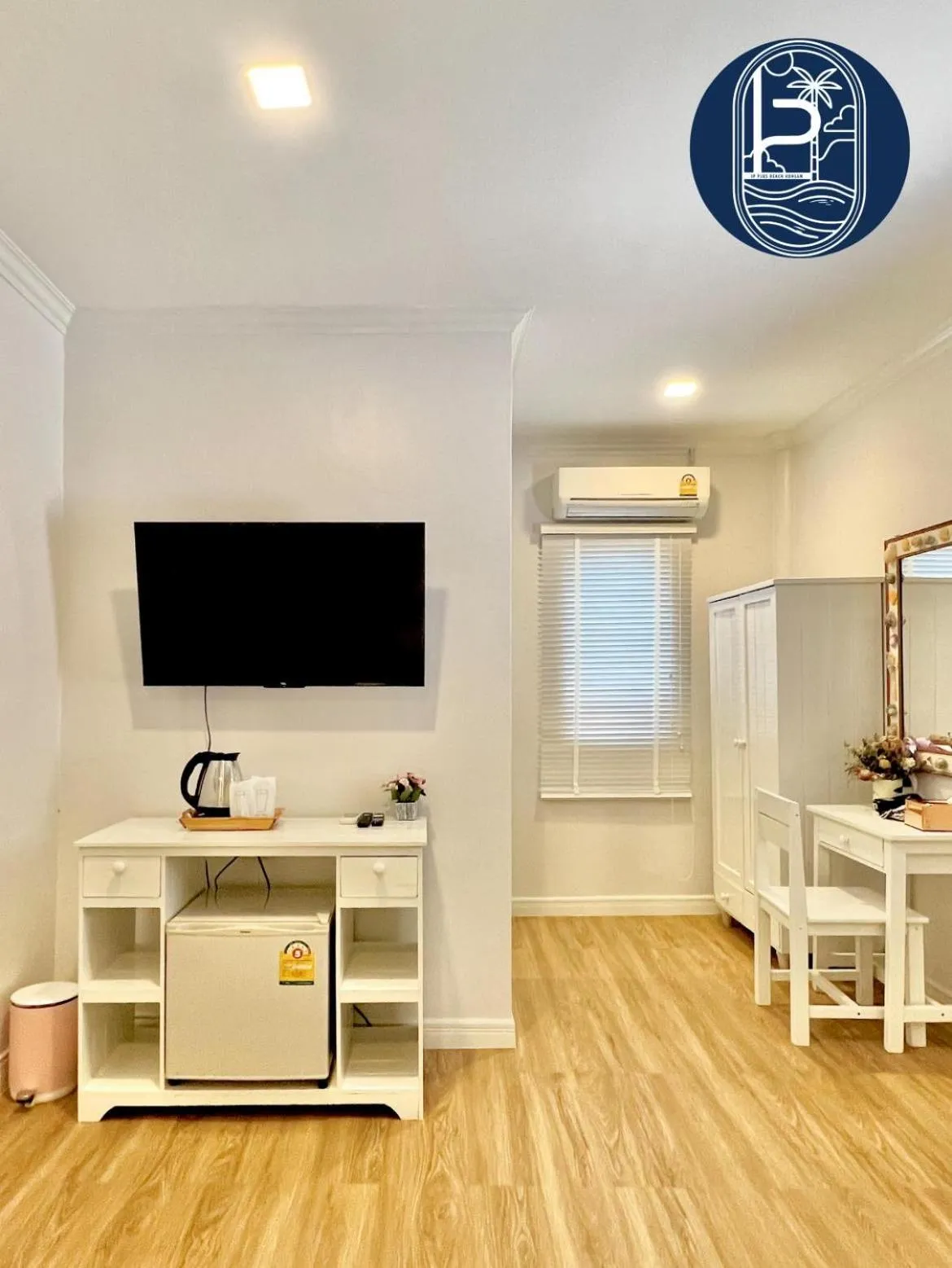 TV and multimedia in IP PLUS BEACH RESORT Koh Larn