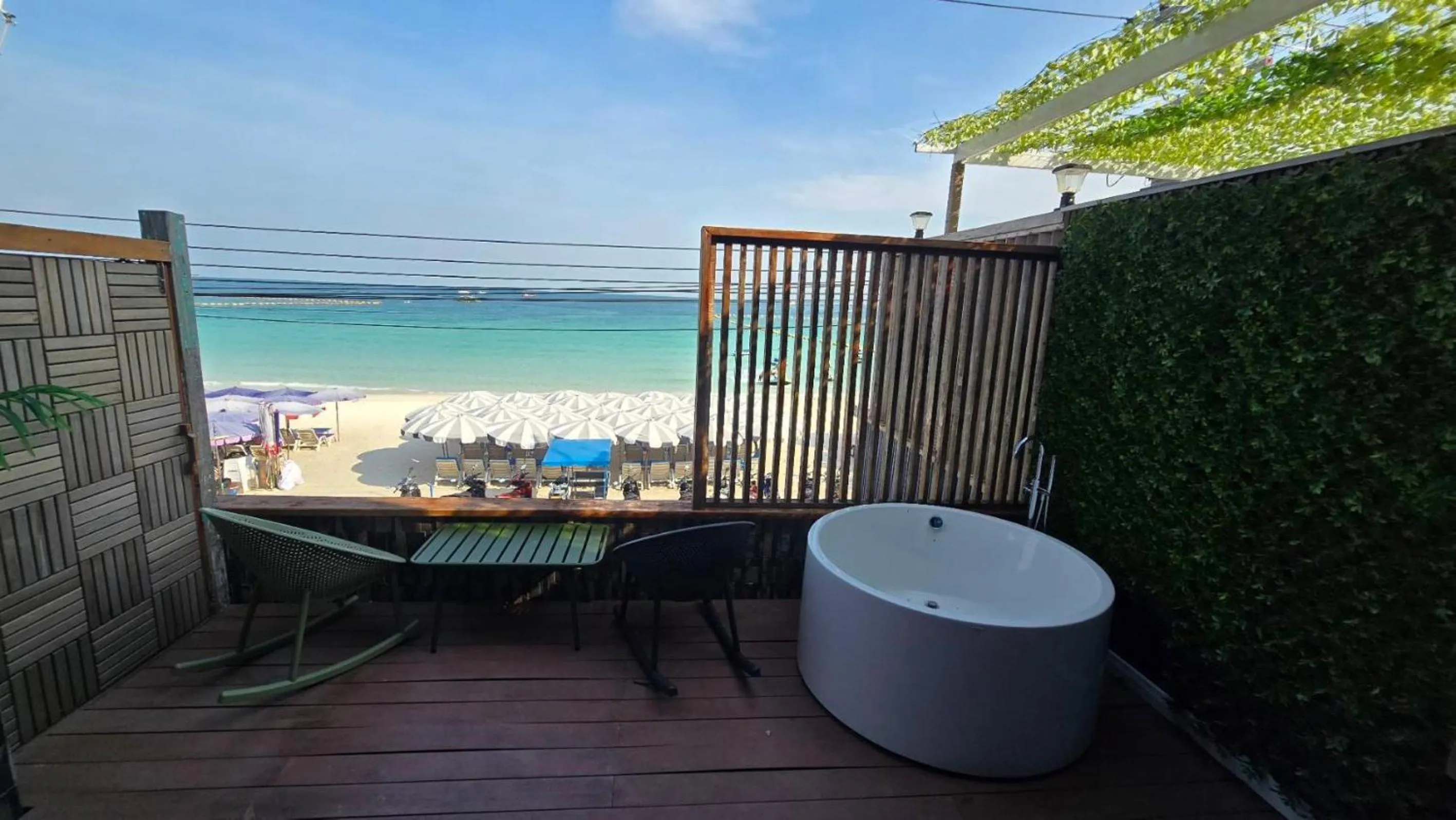 Patio in IP PLUS BEACH RESORT Koh Larn