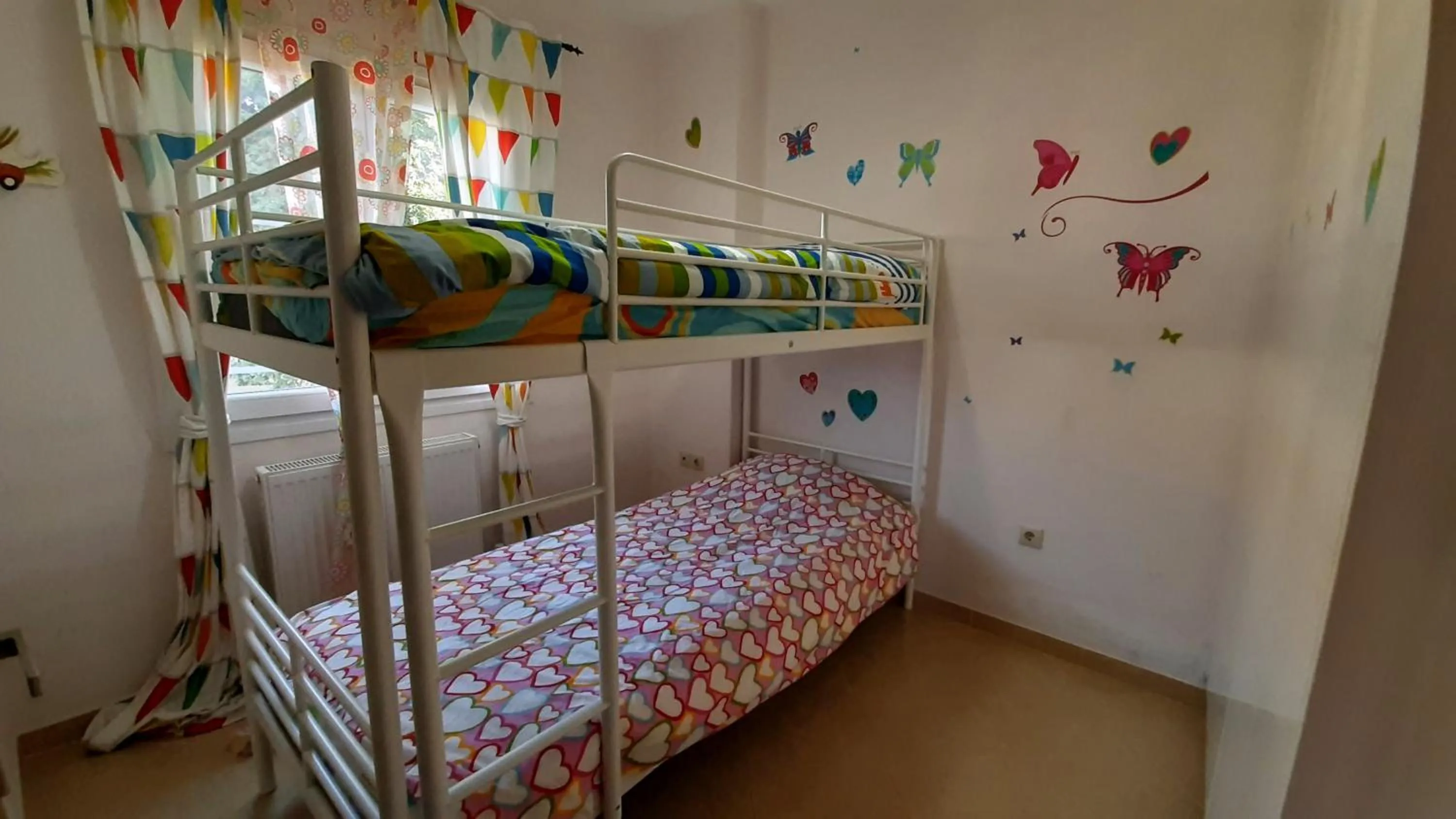Bedroom, Bed in Beautiful house with great castle view!