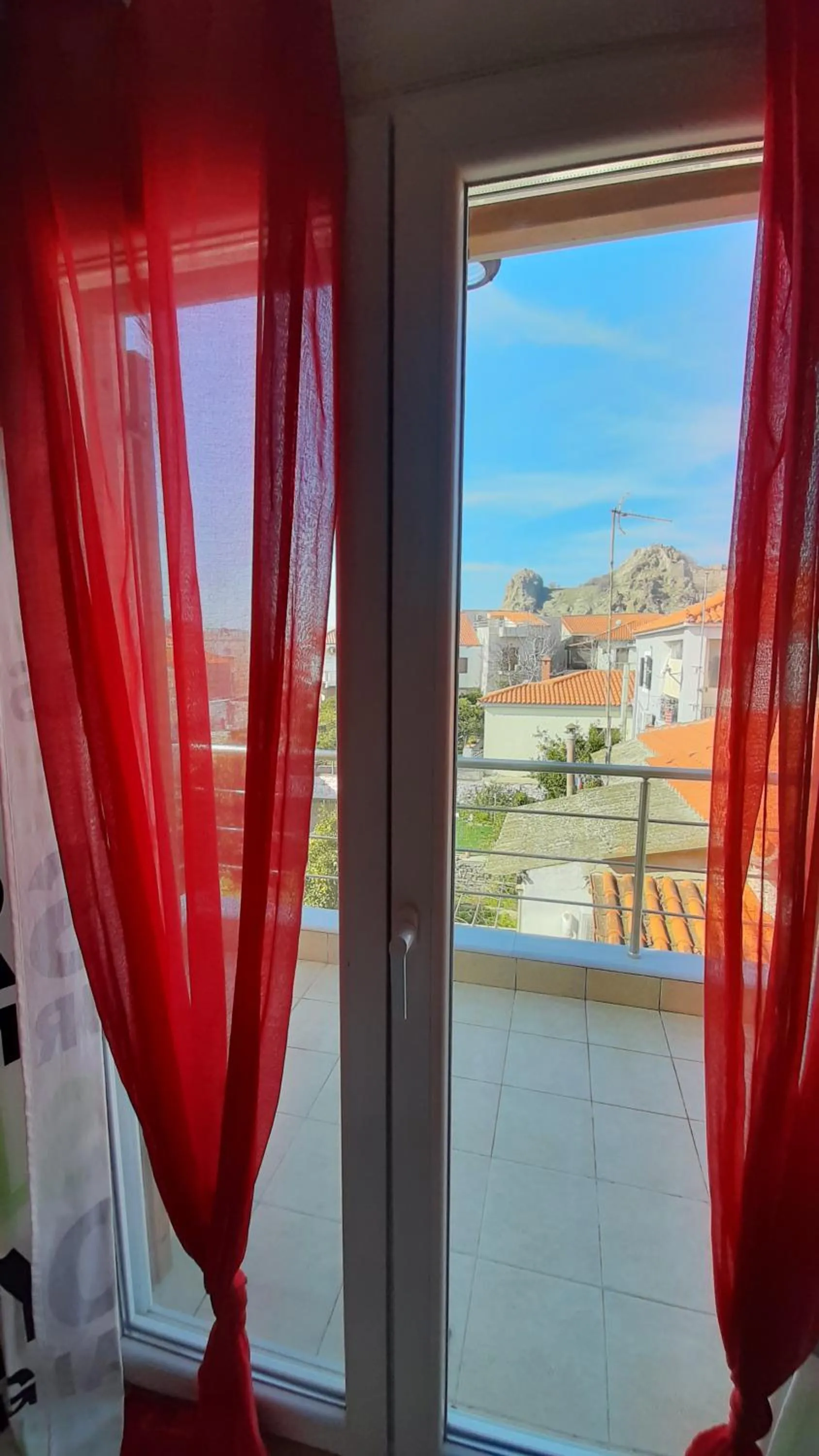 Natural landscape in Beautiful house with great castle view!