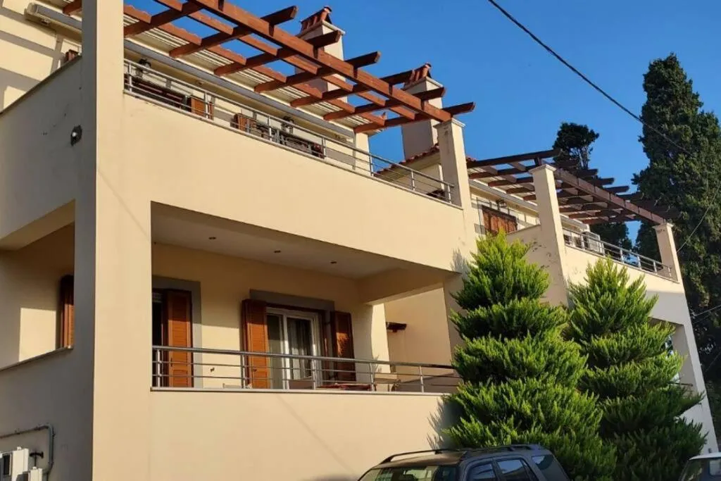 Property building in Beautiful house with great castle view!