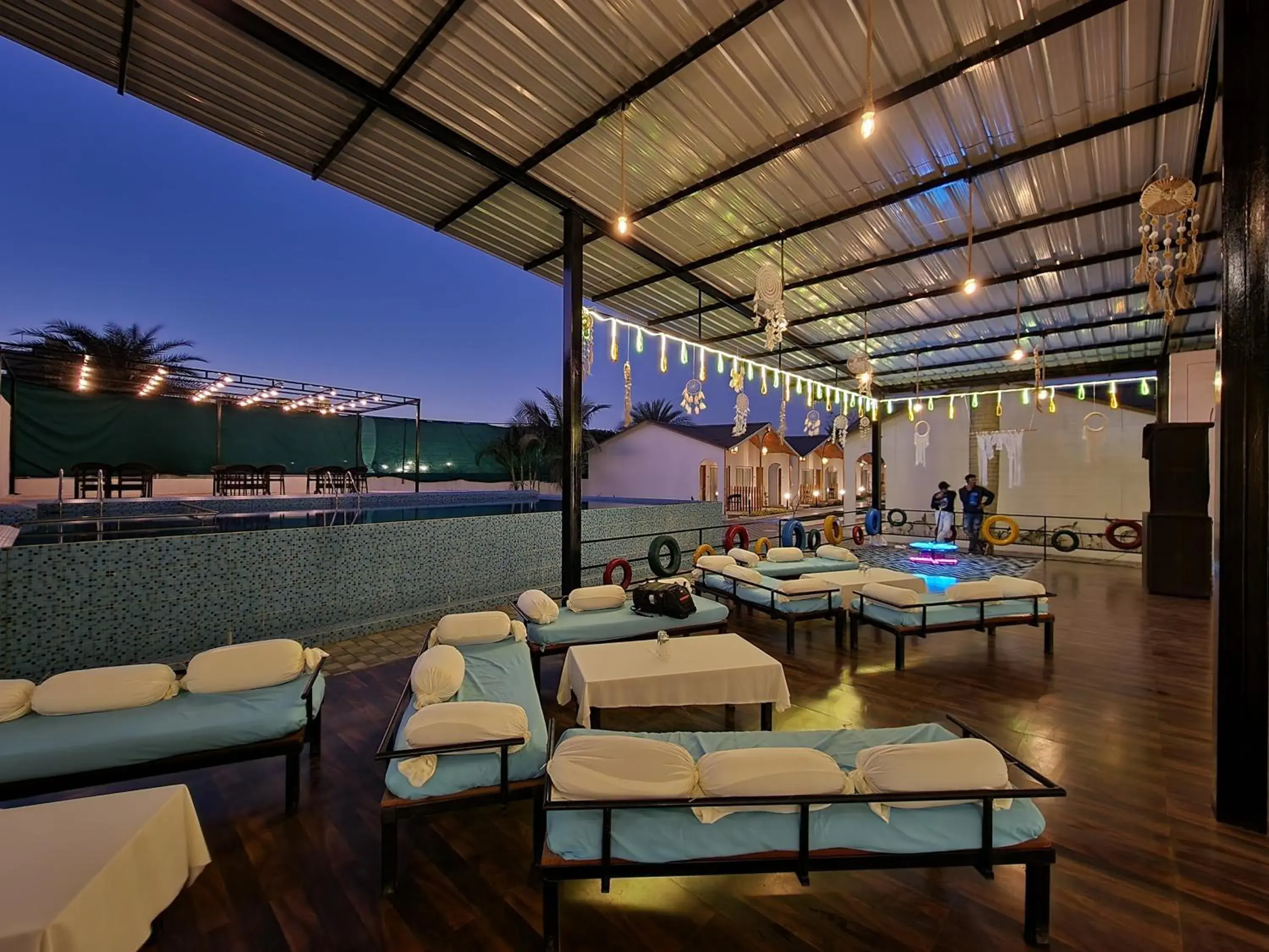 Restaurant/places to eat in VITS Daman Devka Beach Restaurant/places to eat in VITS Daman Devka Beach