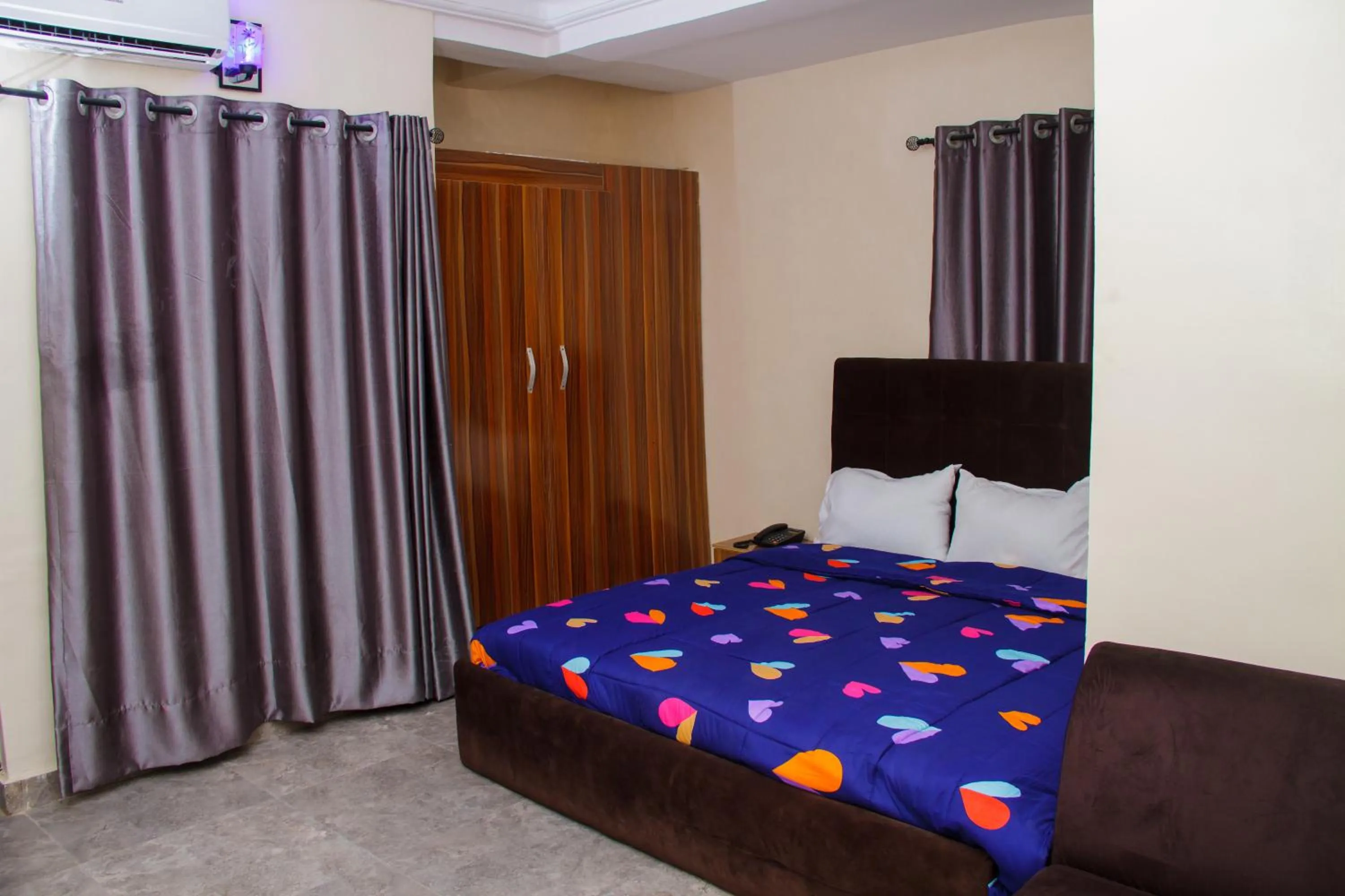 Bedroom, Bed in Go2Hotel45