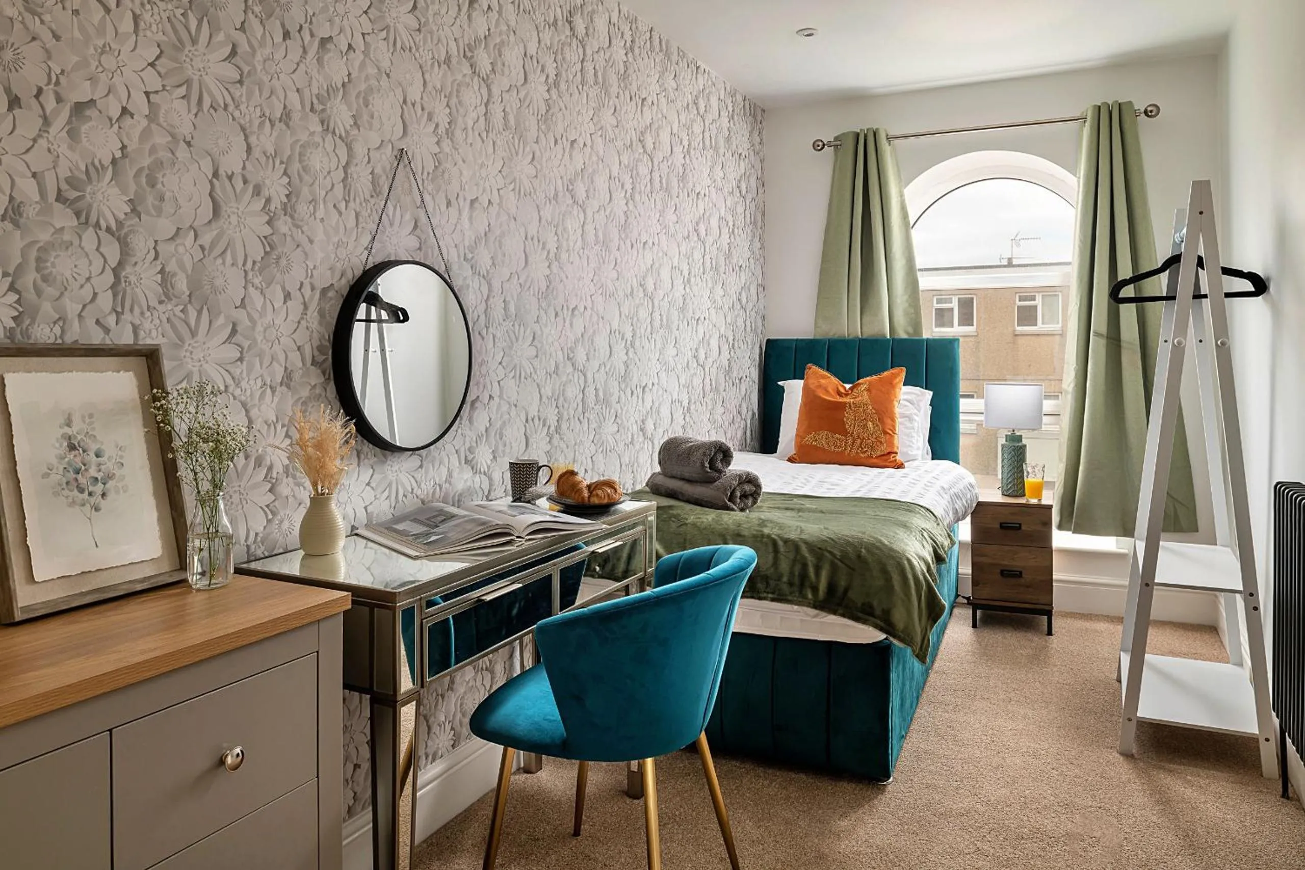 Bed in Finest Retreats - Peace Retreats Penthouse