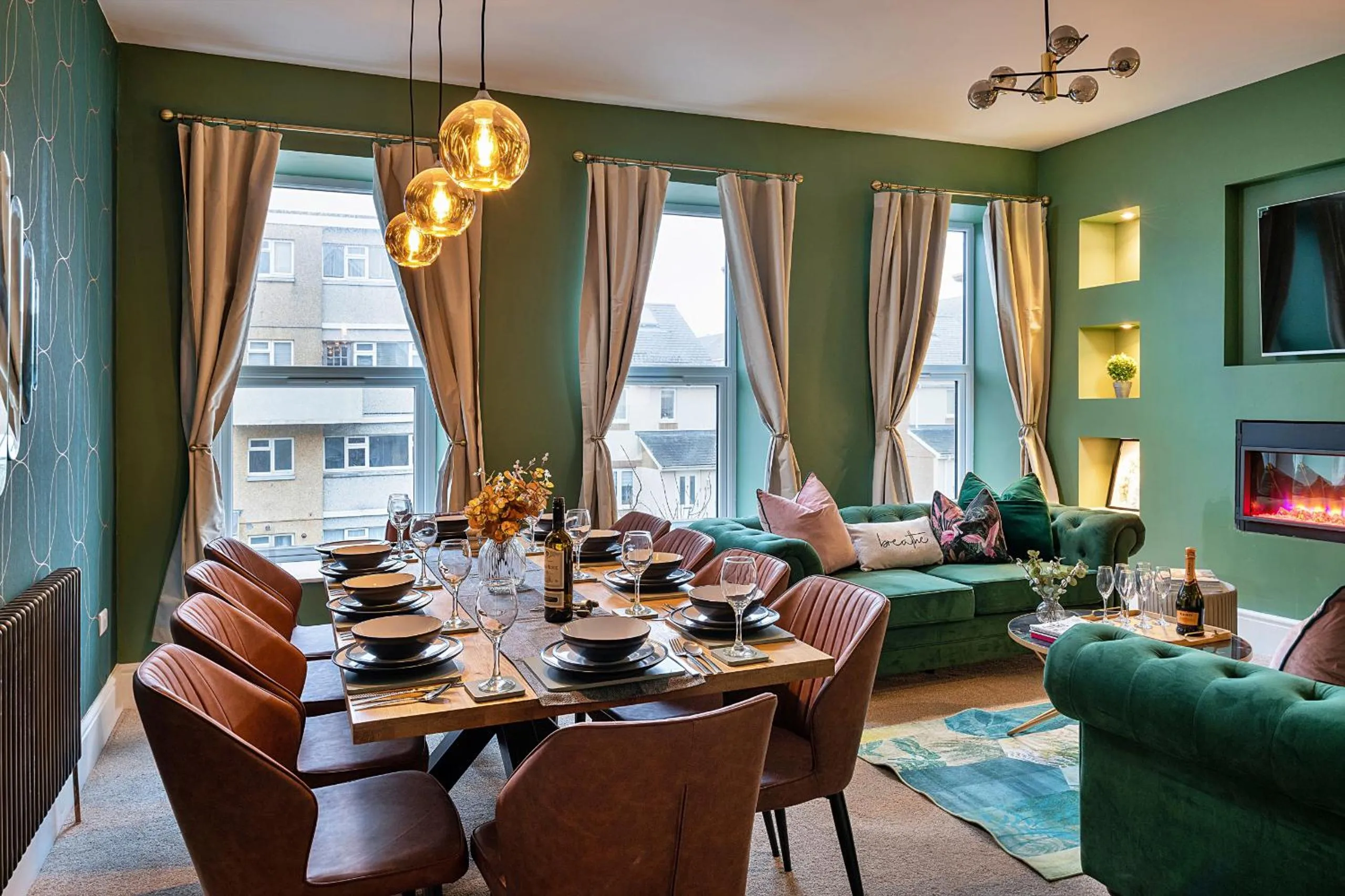 Communal lounge/ TV room in Finest Retreats - Peace Retreats Penthouse