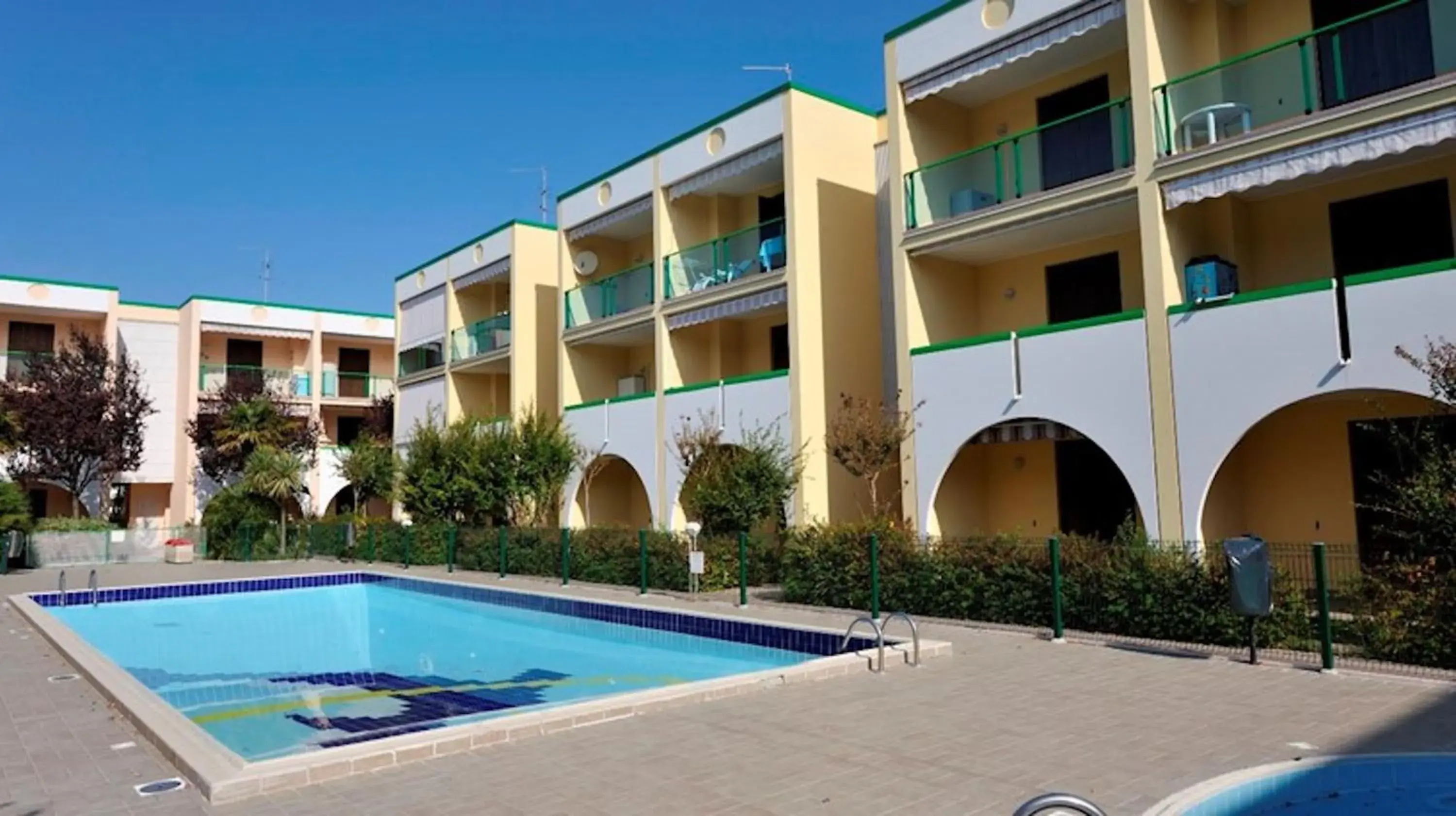 Flat for seven guests in residence with pool Flat for seven guests in residence with pool