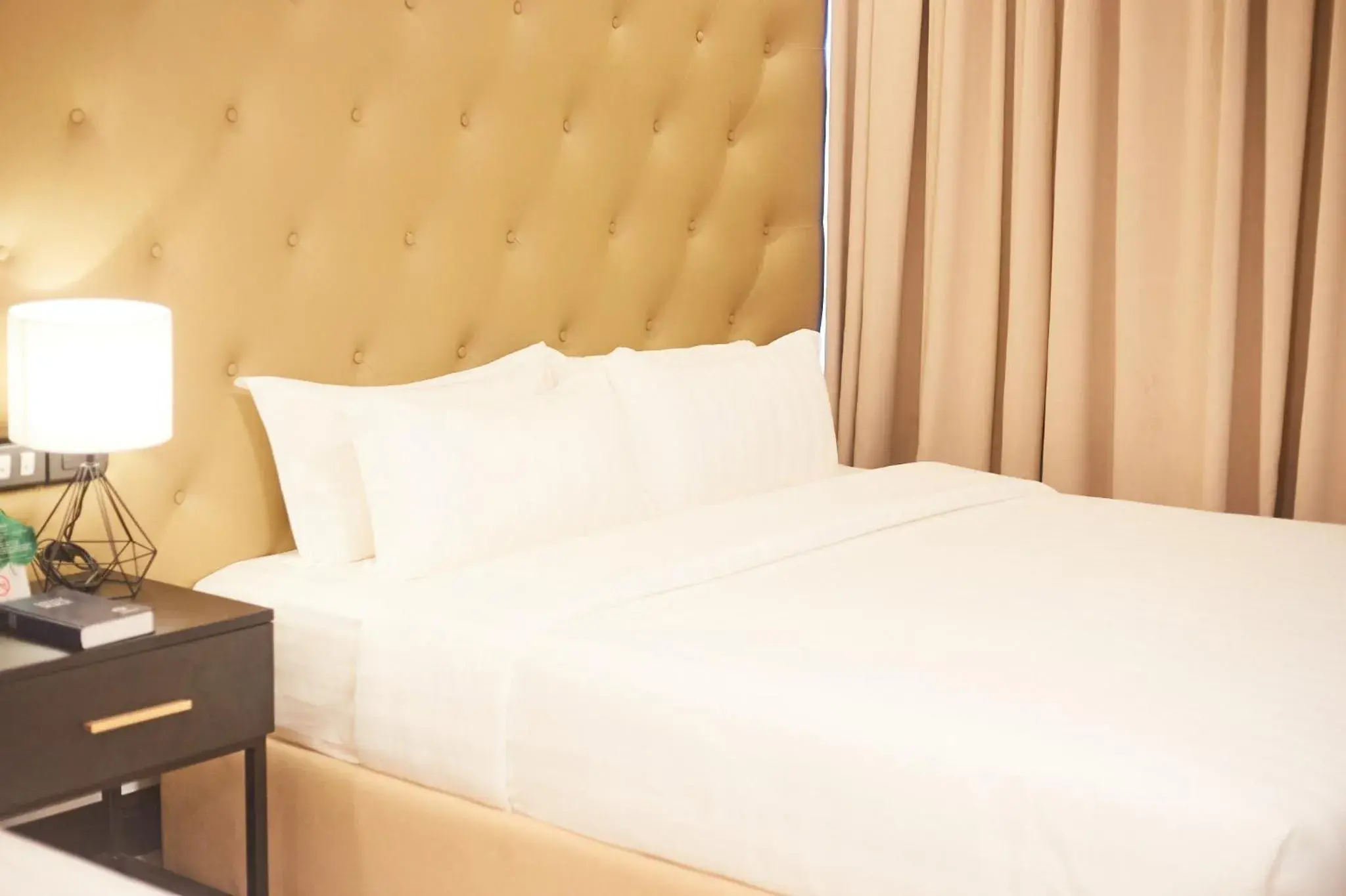 Bed in The Blu Hotel Bed in The Blu Hotel