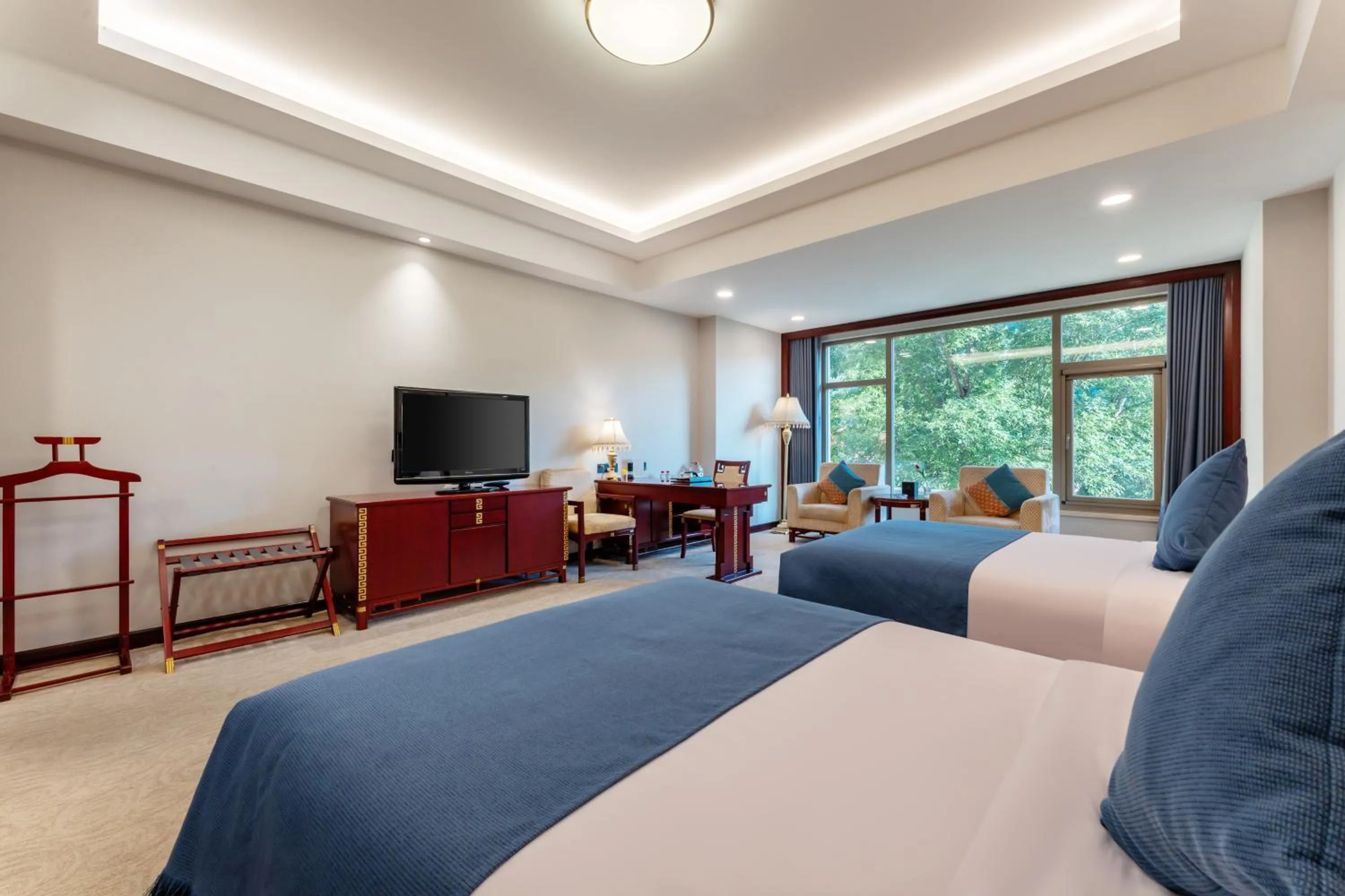 Photo of the whole room, Bed in HeBei Cuipingshan Guest House