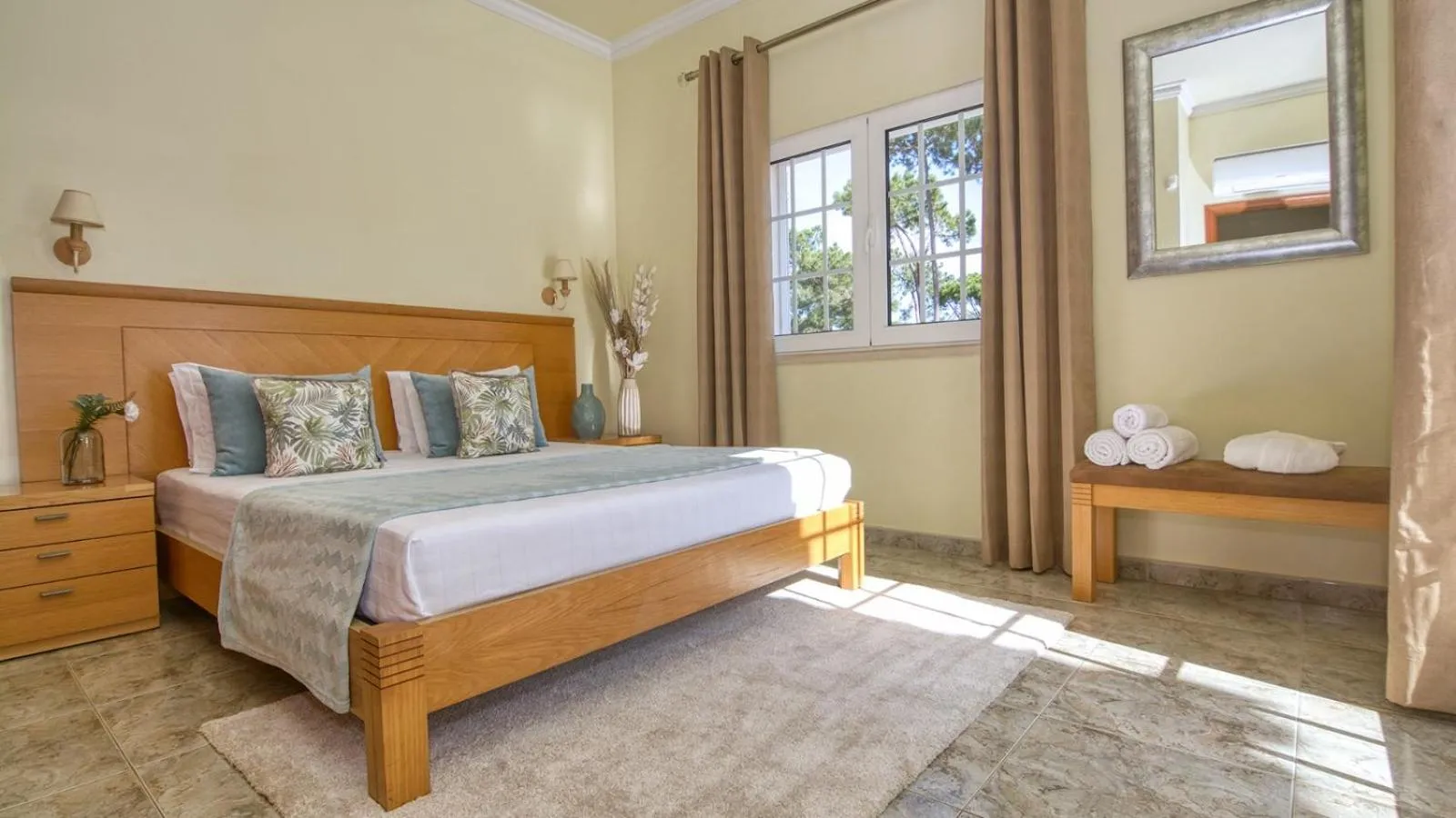 Bed in 8-Bed Villa in Vilamoura-Sleeps-Playground-Pool