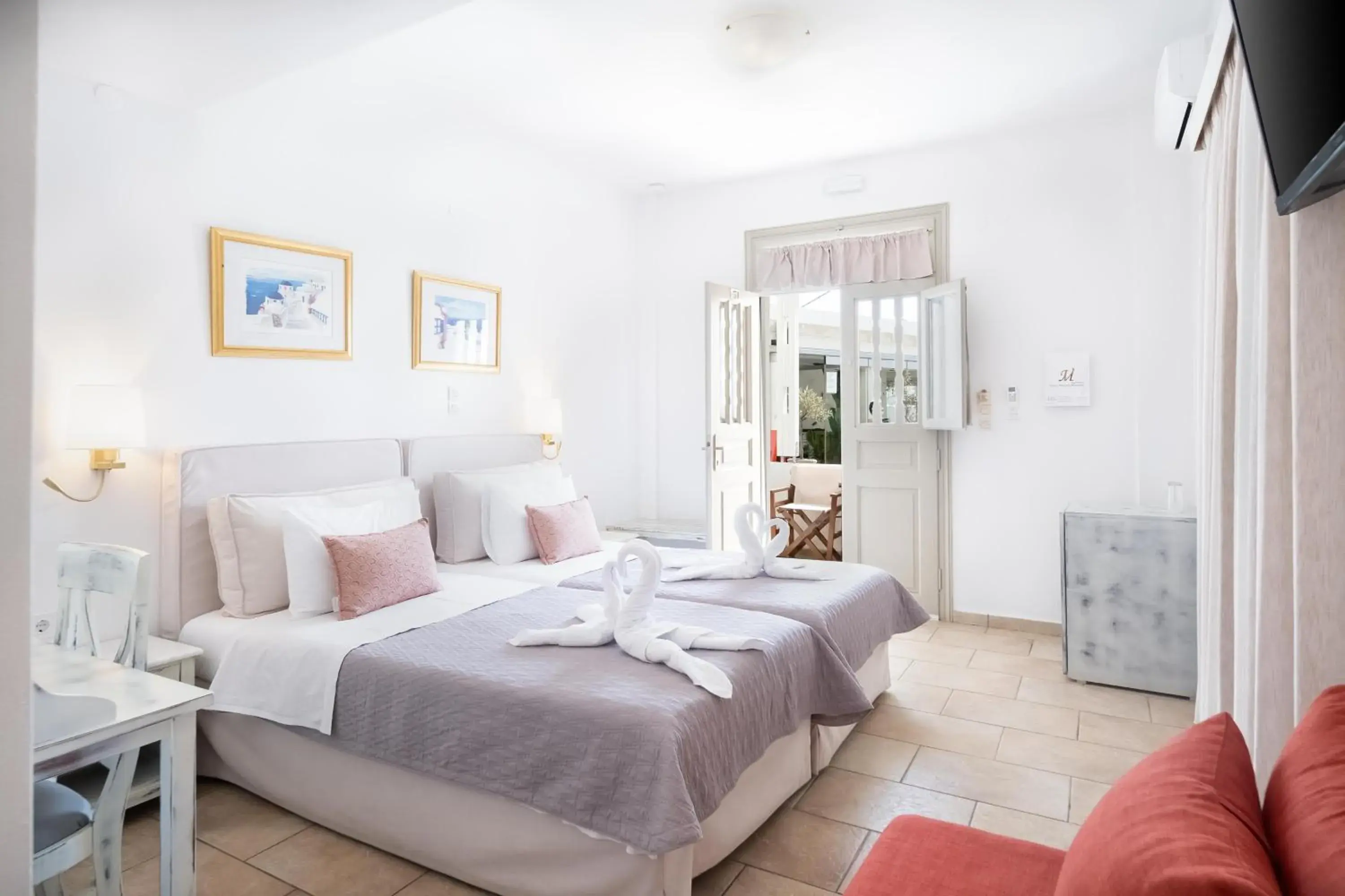 Bed in Hotel Mathios Bed in Hotel Mathios