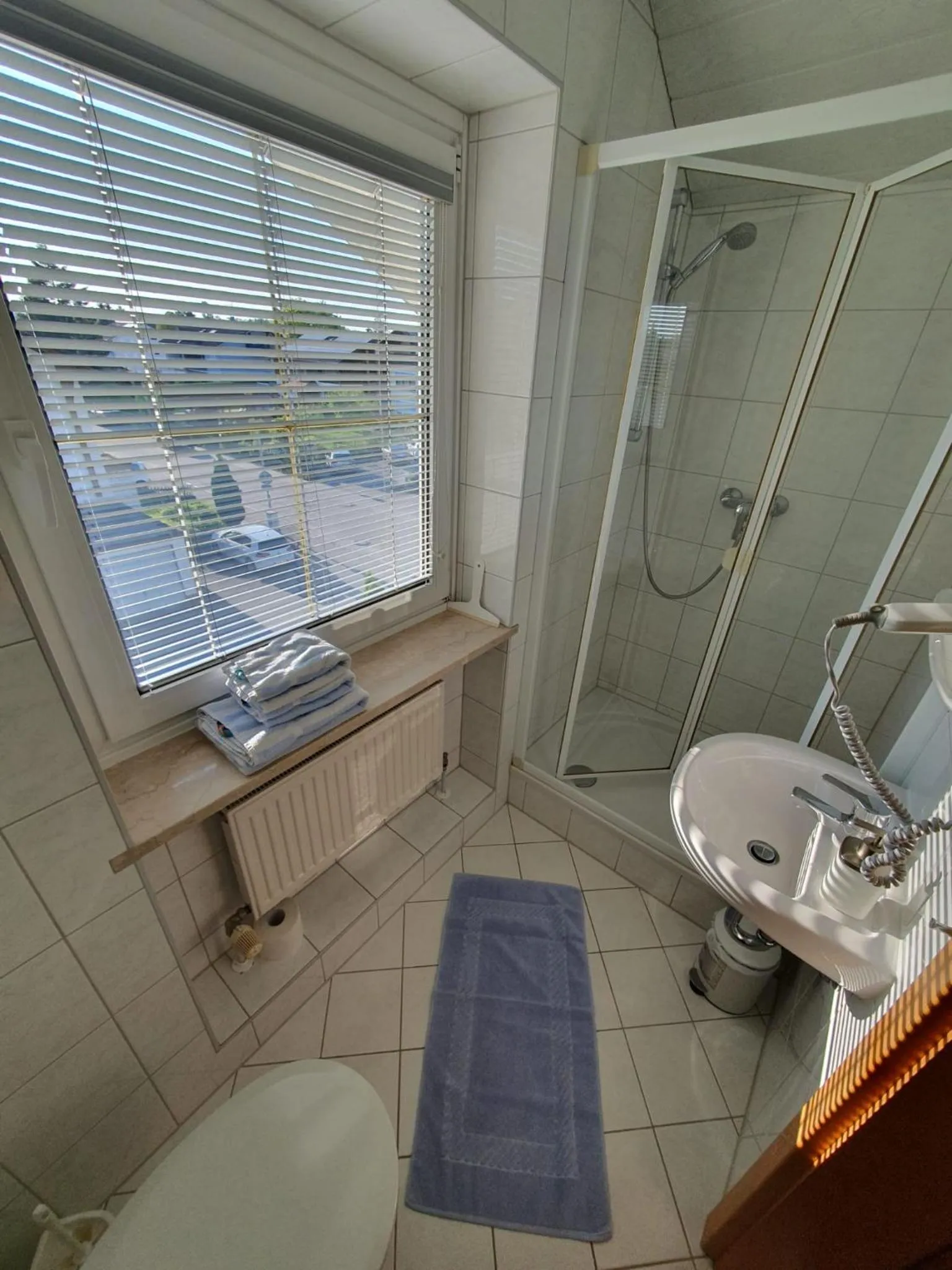 Shower in Appartementhaus Henghuber