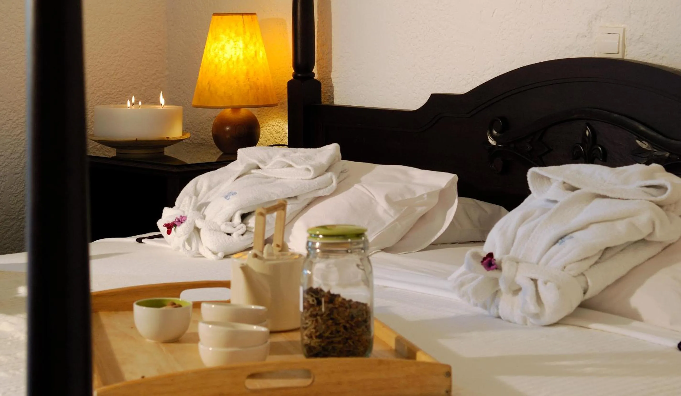 Bed in Agionissi Resort