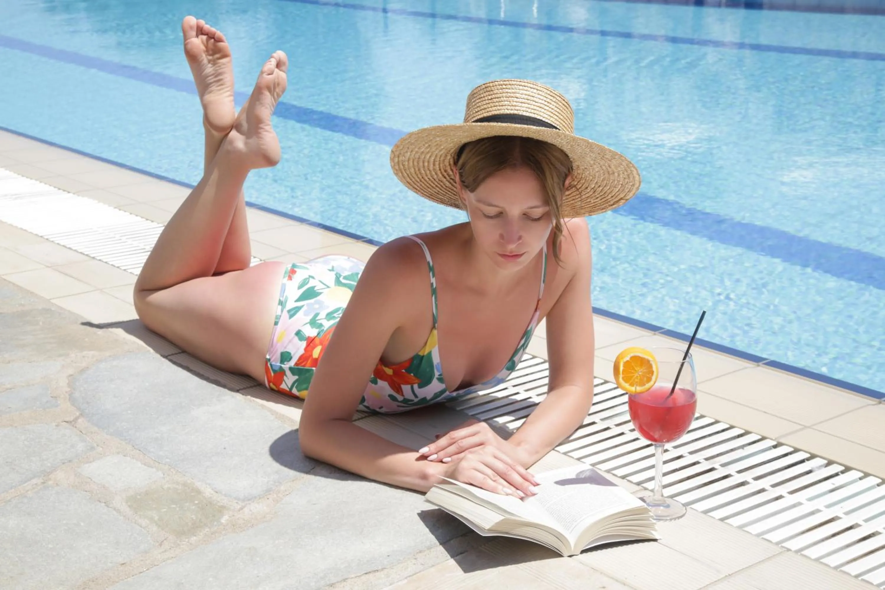 Swimming pool in Agionissi Resort