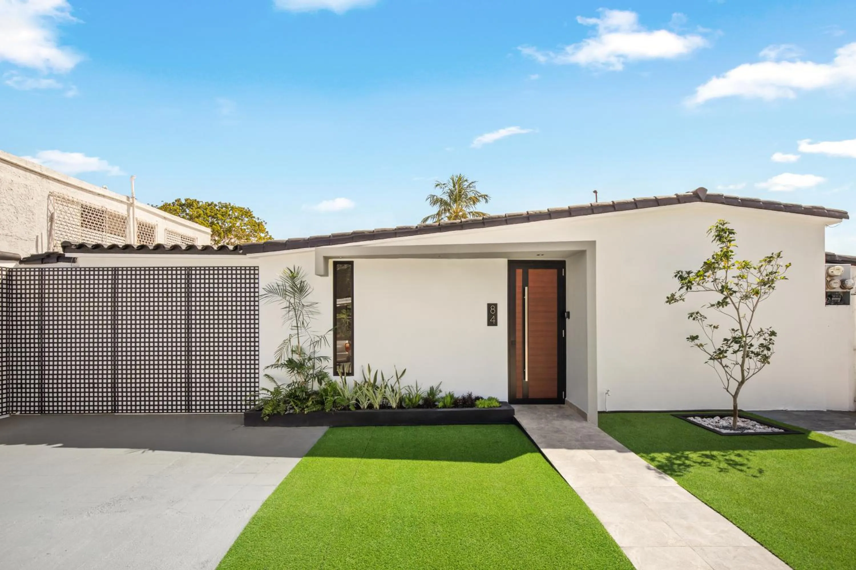 Facade/entrance in Rosalina Isla Verde