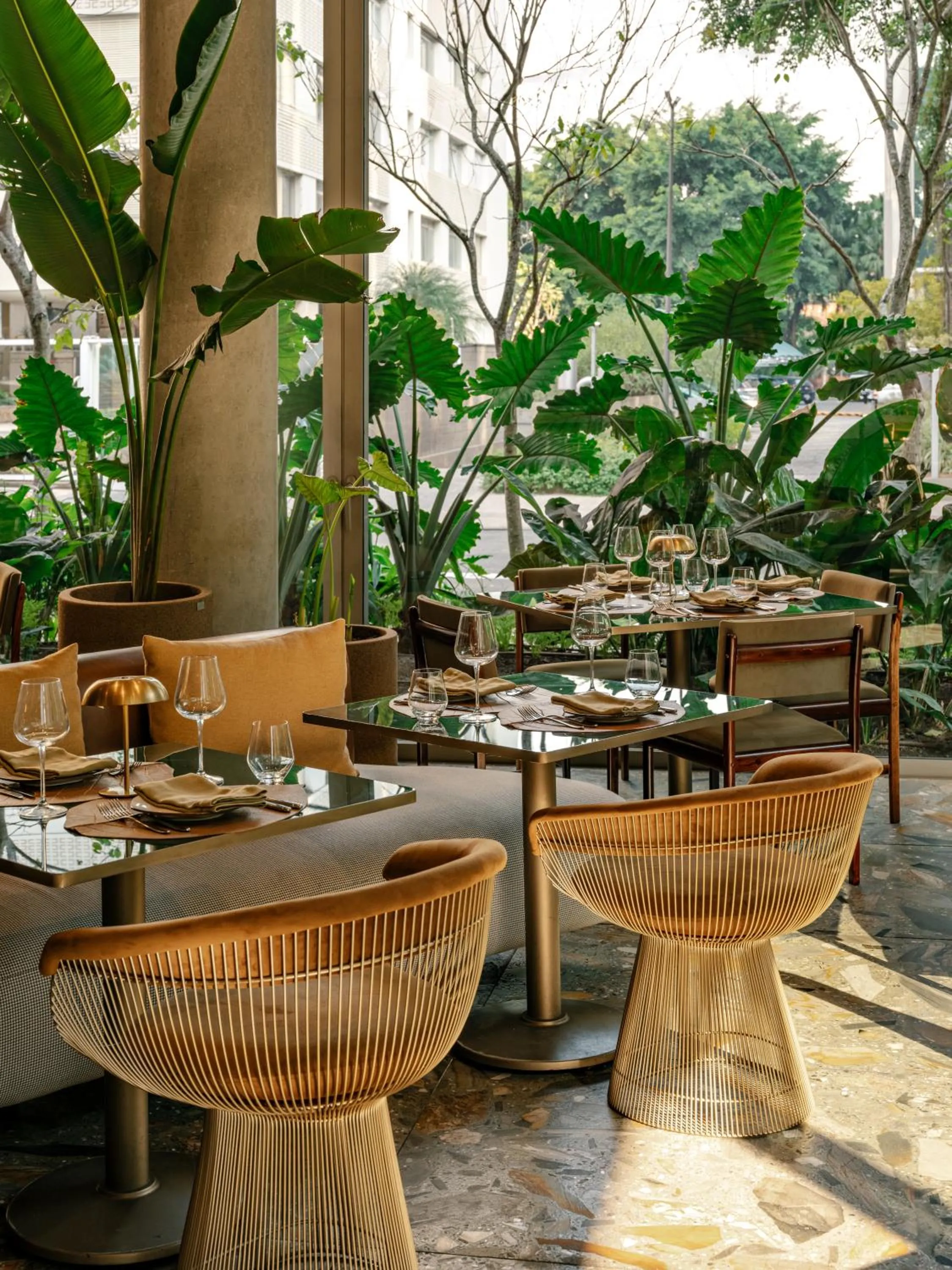 Restaurant/places to eat in Pulso Hotel Faria Lima