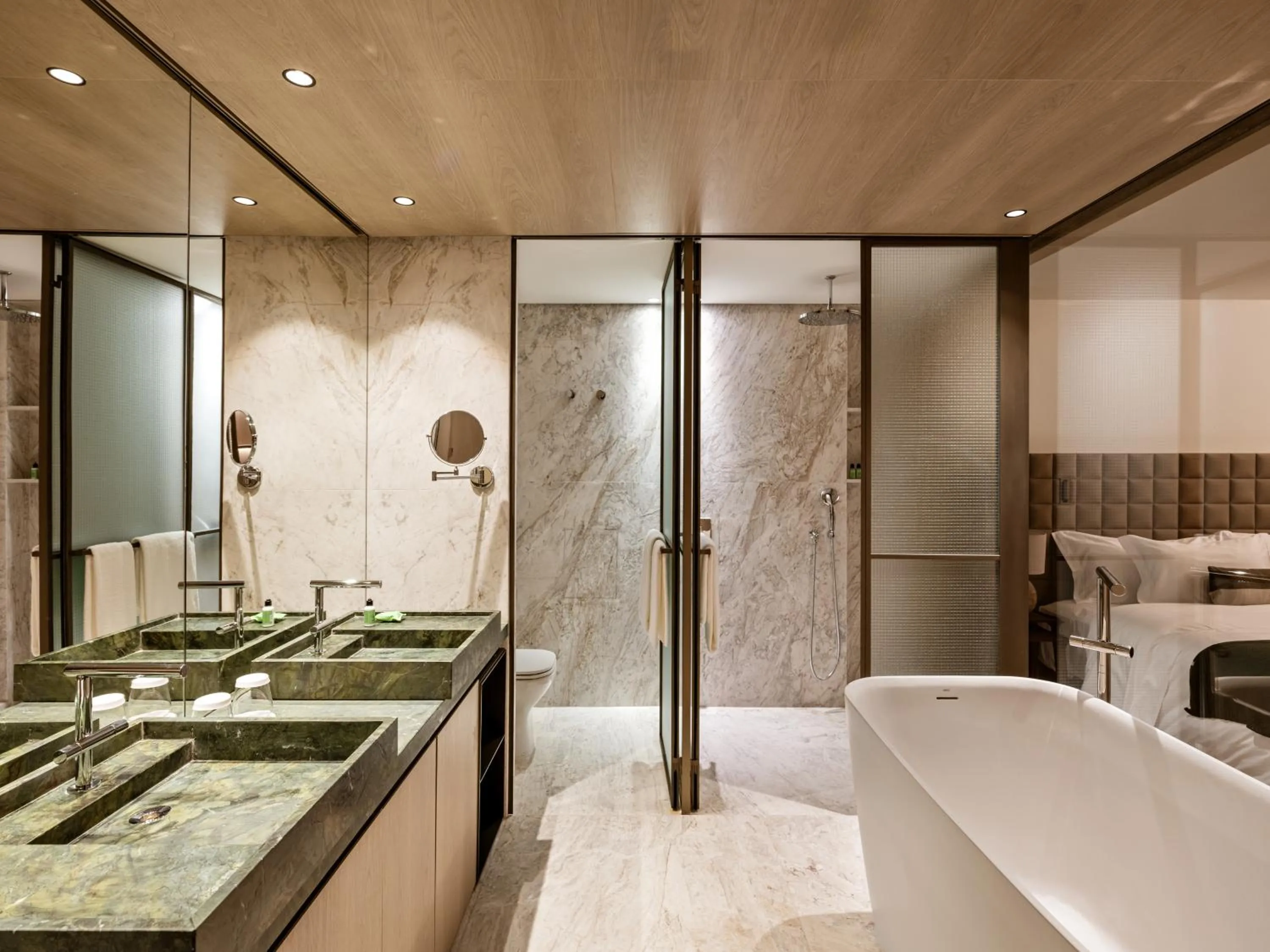 Shower in Pulso Hotel Faria Lima