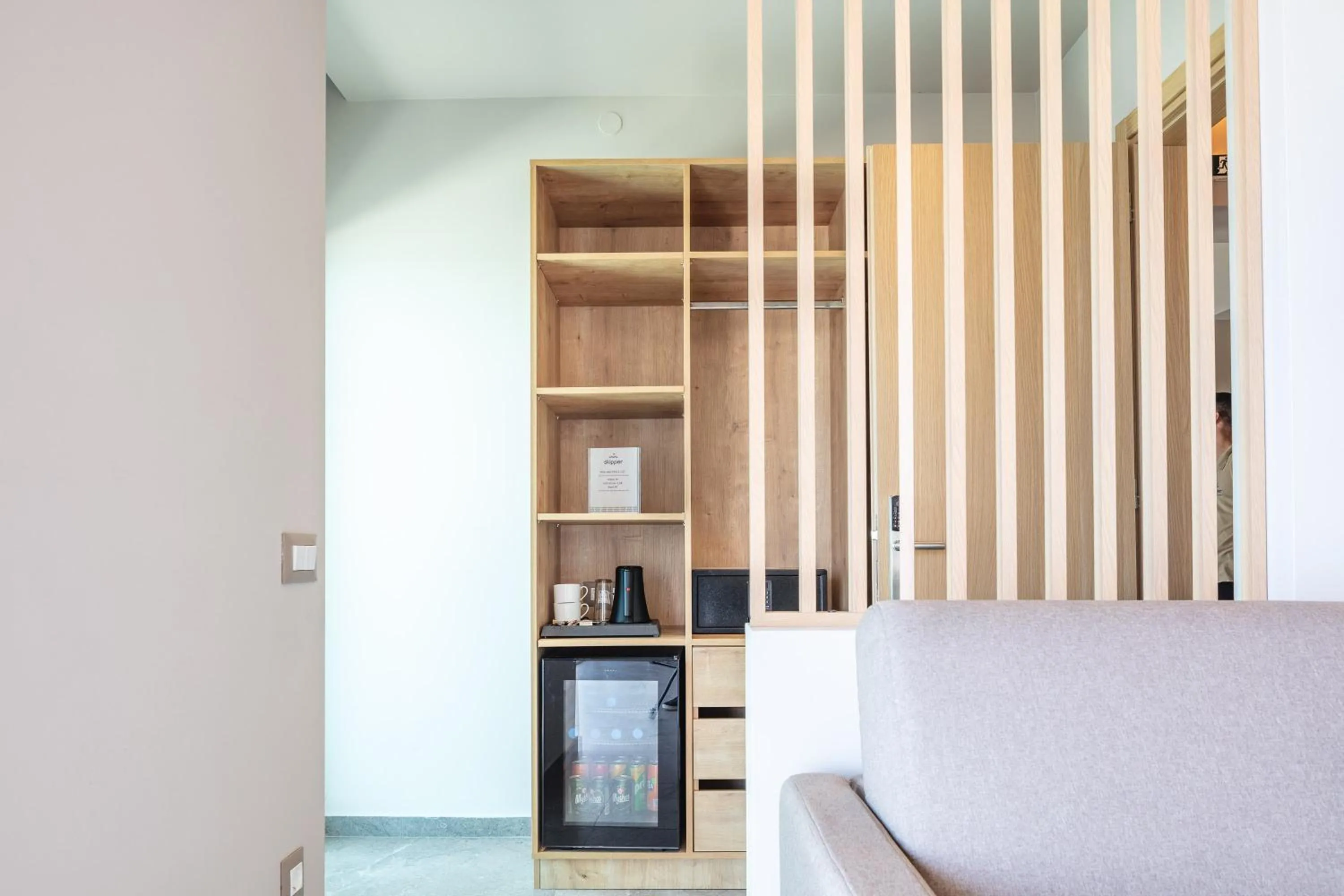 minibar, Bed in Skipper Beachfront Suites