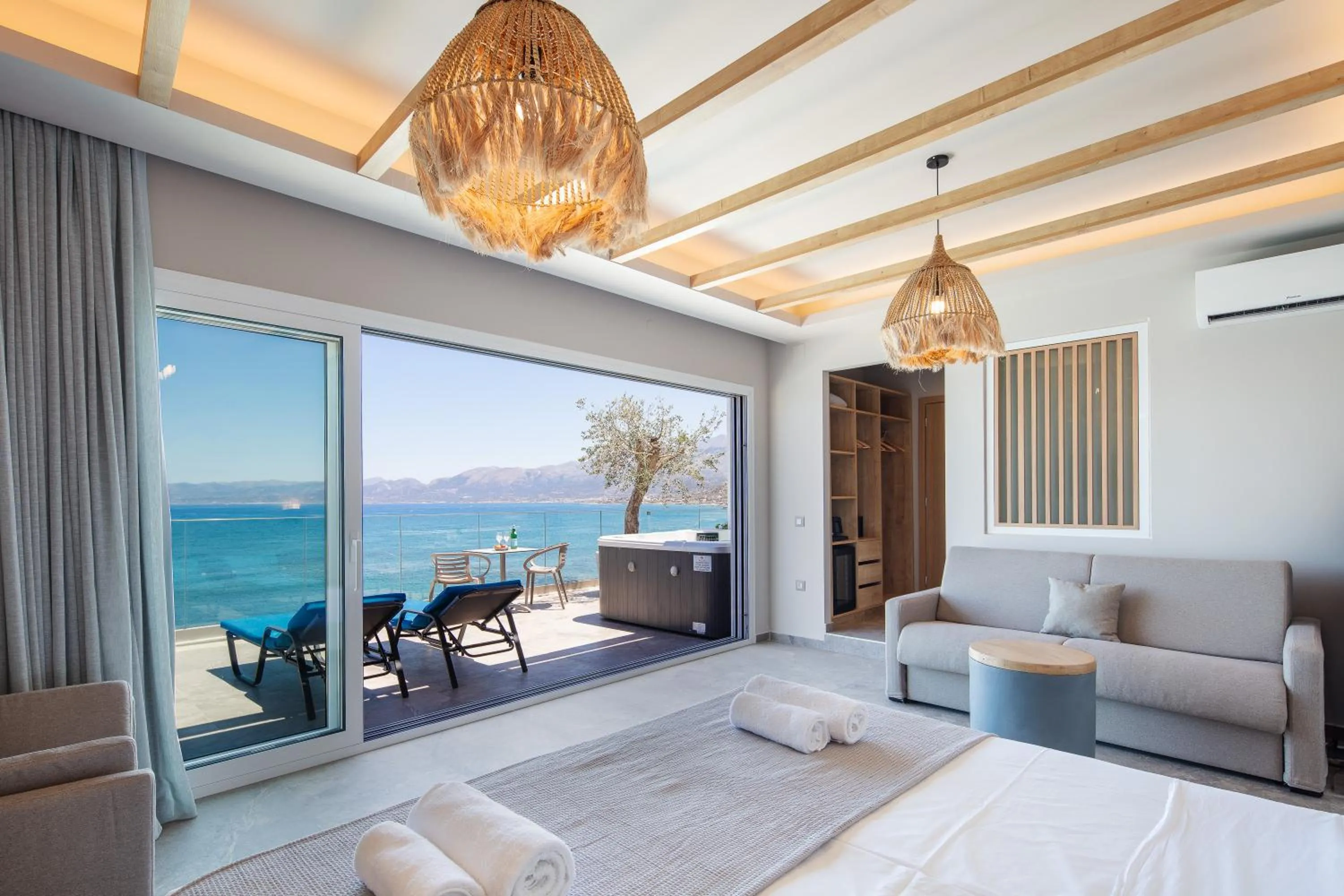 Bedroom in Skipper Beachfront Suites