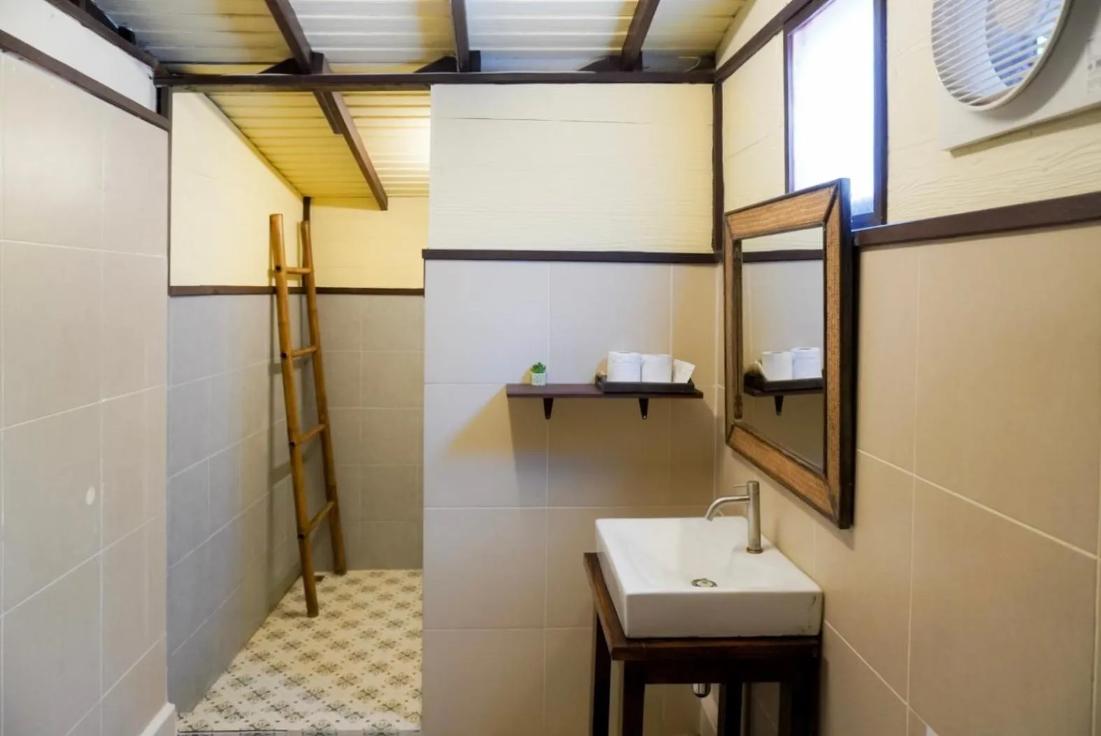 Bathroom in Baan Thong Ching Resort