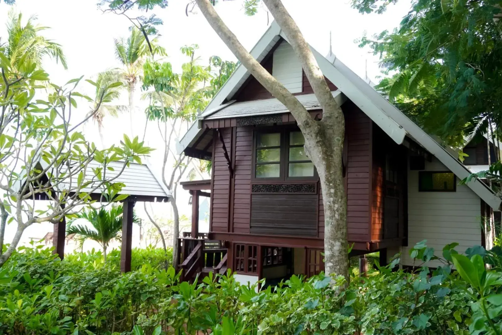 Property building in Baan Thong Ching Resort Property building in Baan Thong Ching Resort