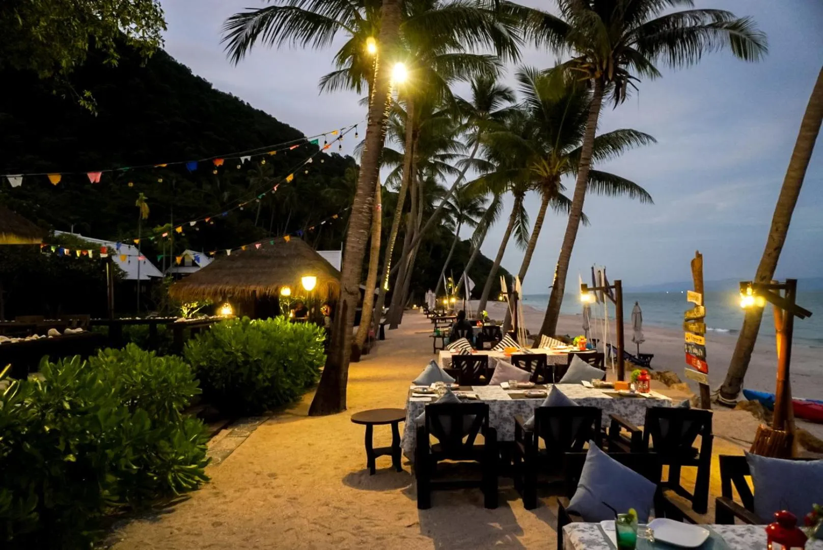 Restaurant/places to eat in Baan Thong Ching Resort