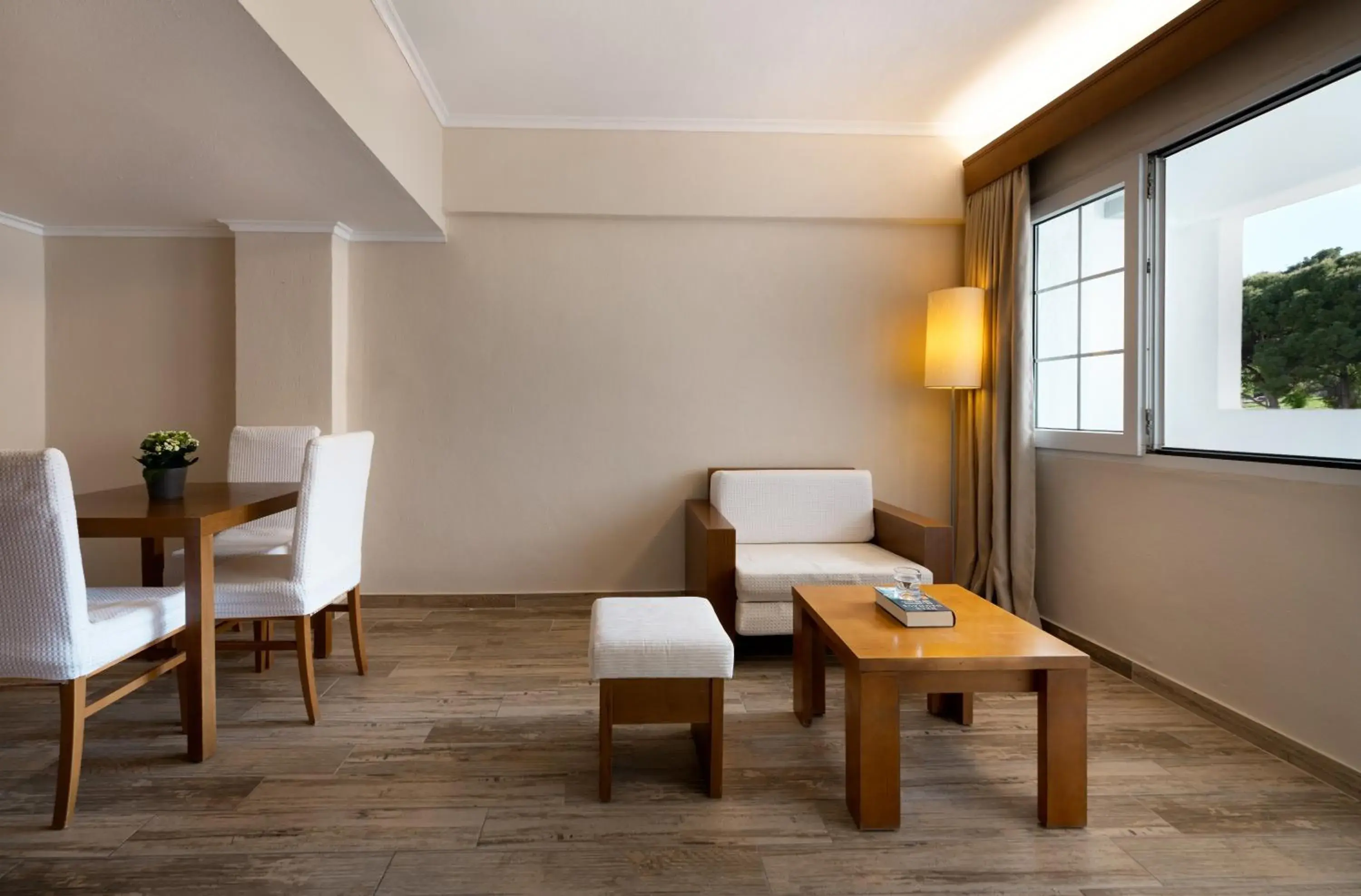 Seating area in Mitsis Alexander the Great Hotel Seating area in Mitsis Alexander the Great Hotel