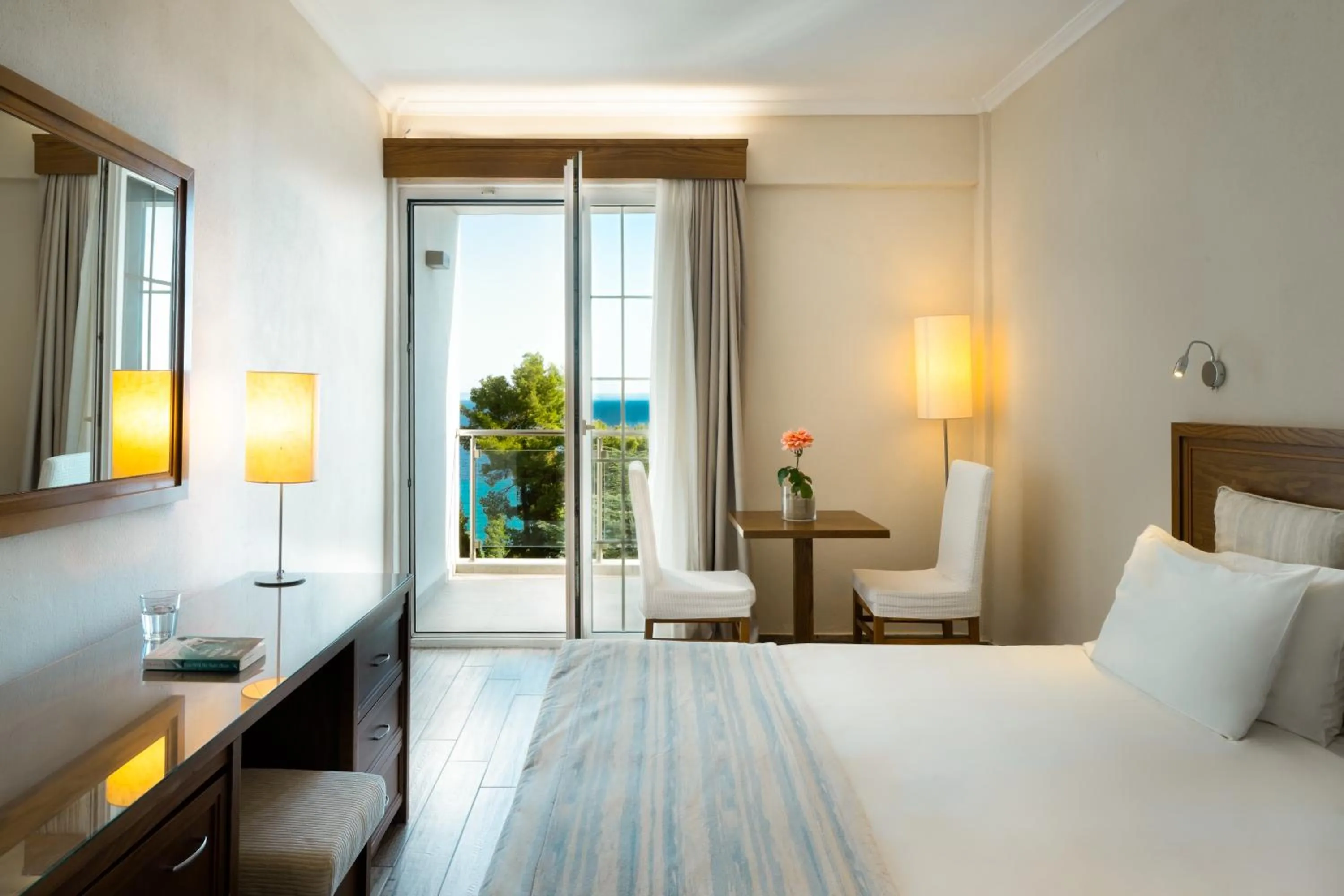 Bedroom, Bed in Mitsis Alexander the Great Hotel