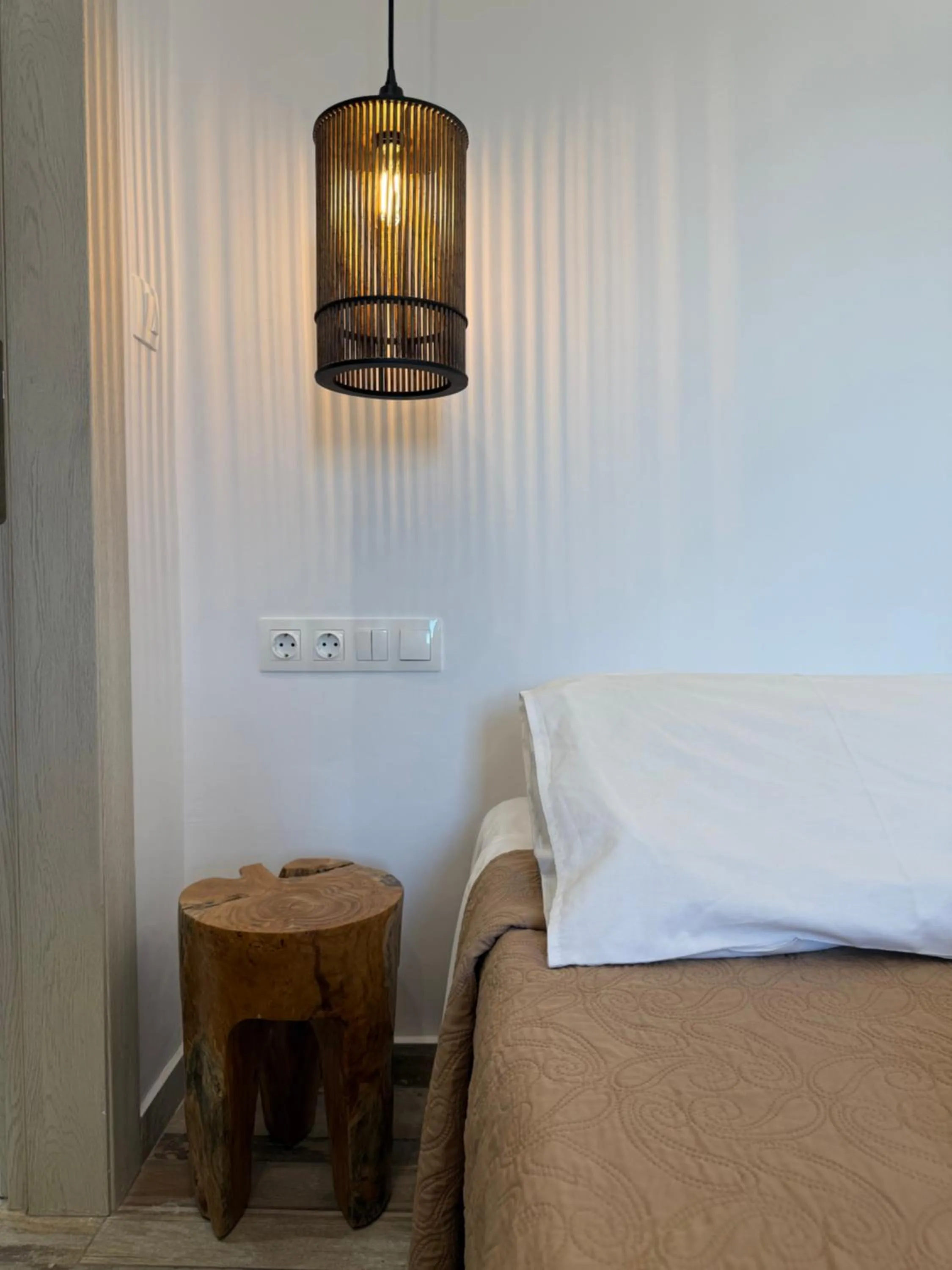 Bed in Saint George Hotel