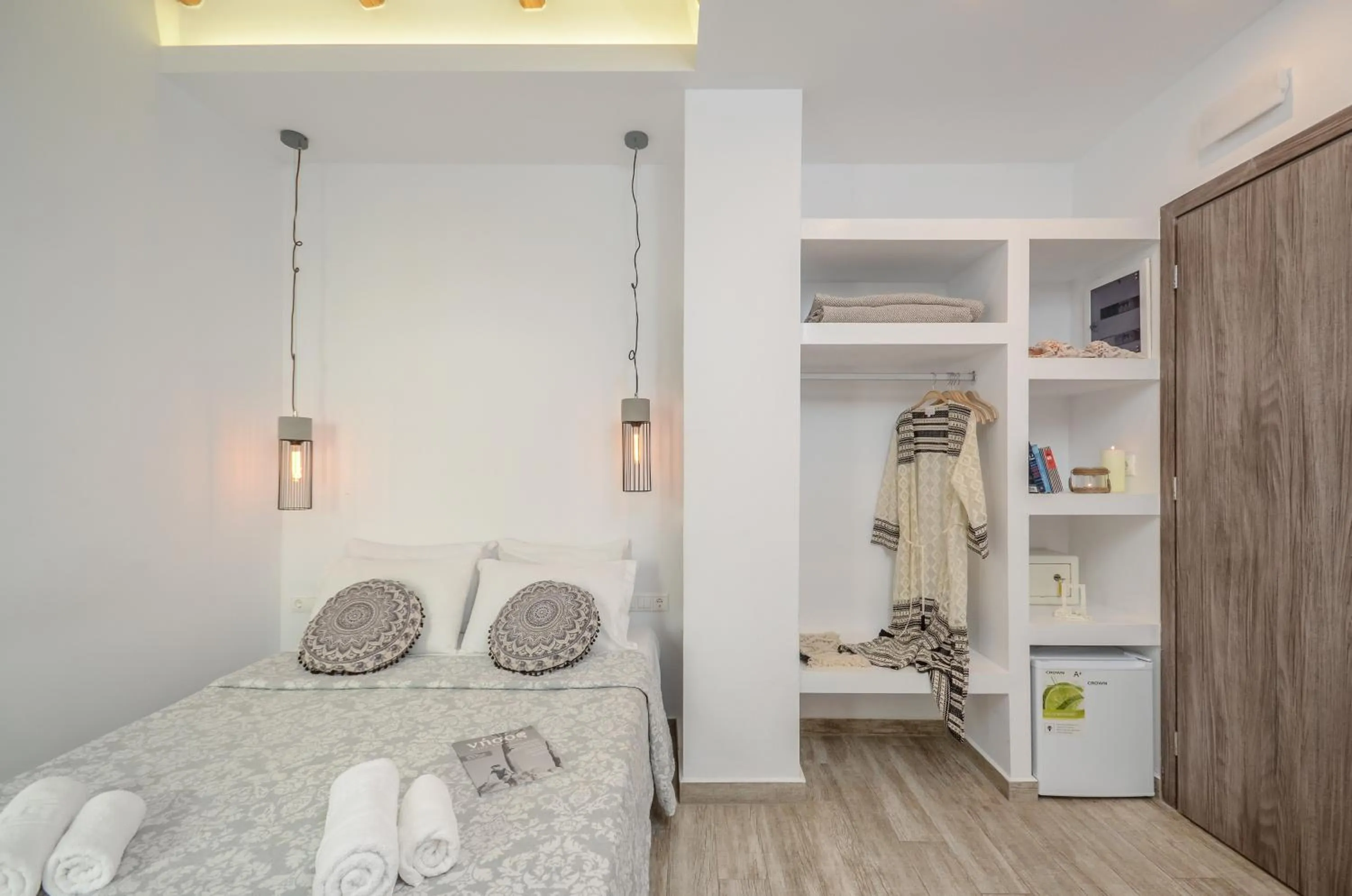 Bed in Saint George Hotel