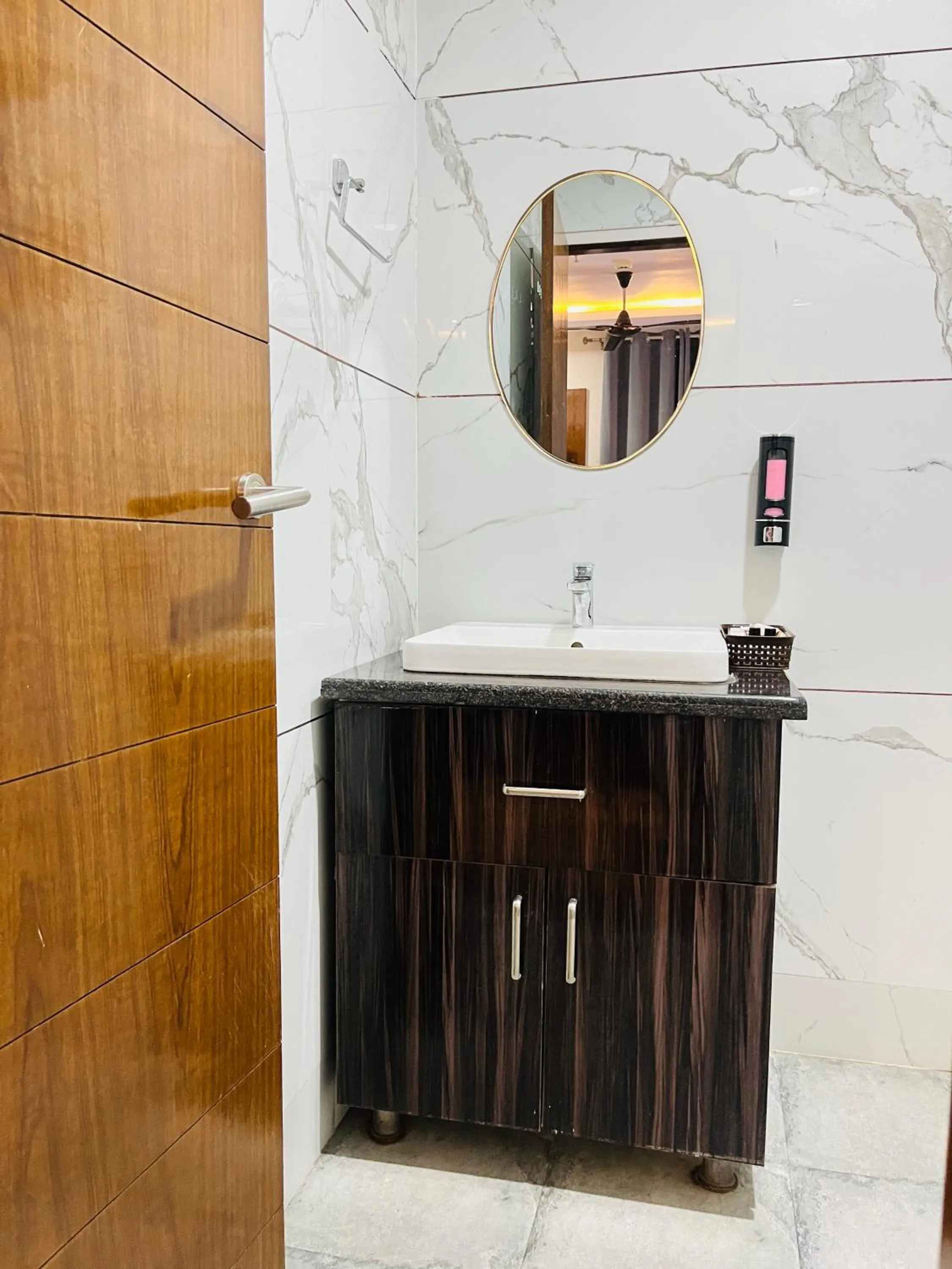 Bathroom in Hotel Affluence