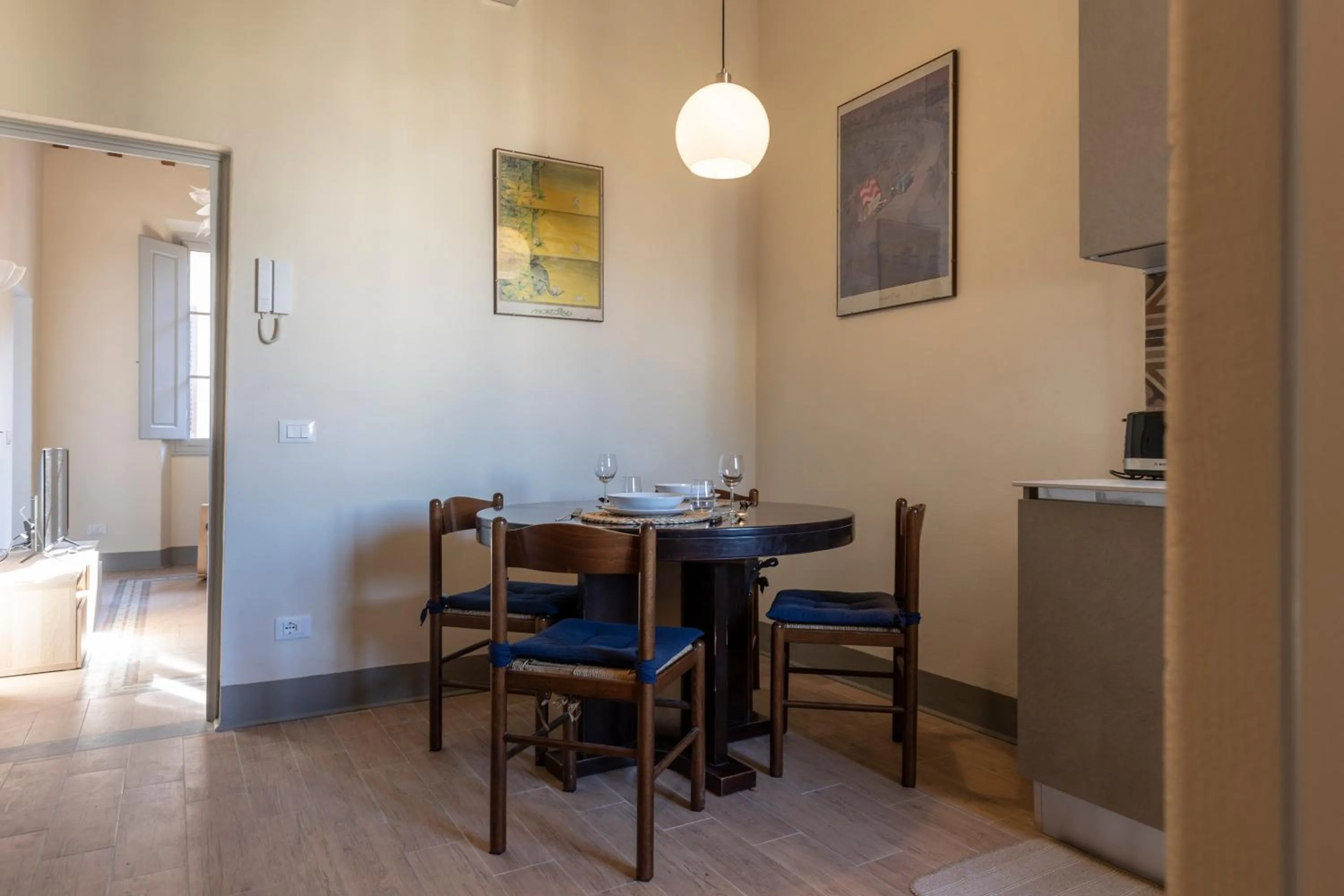 Kitchen or kitchenette in Fossi Elegant Apartment
