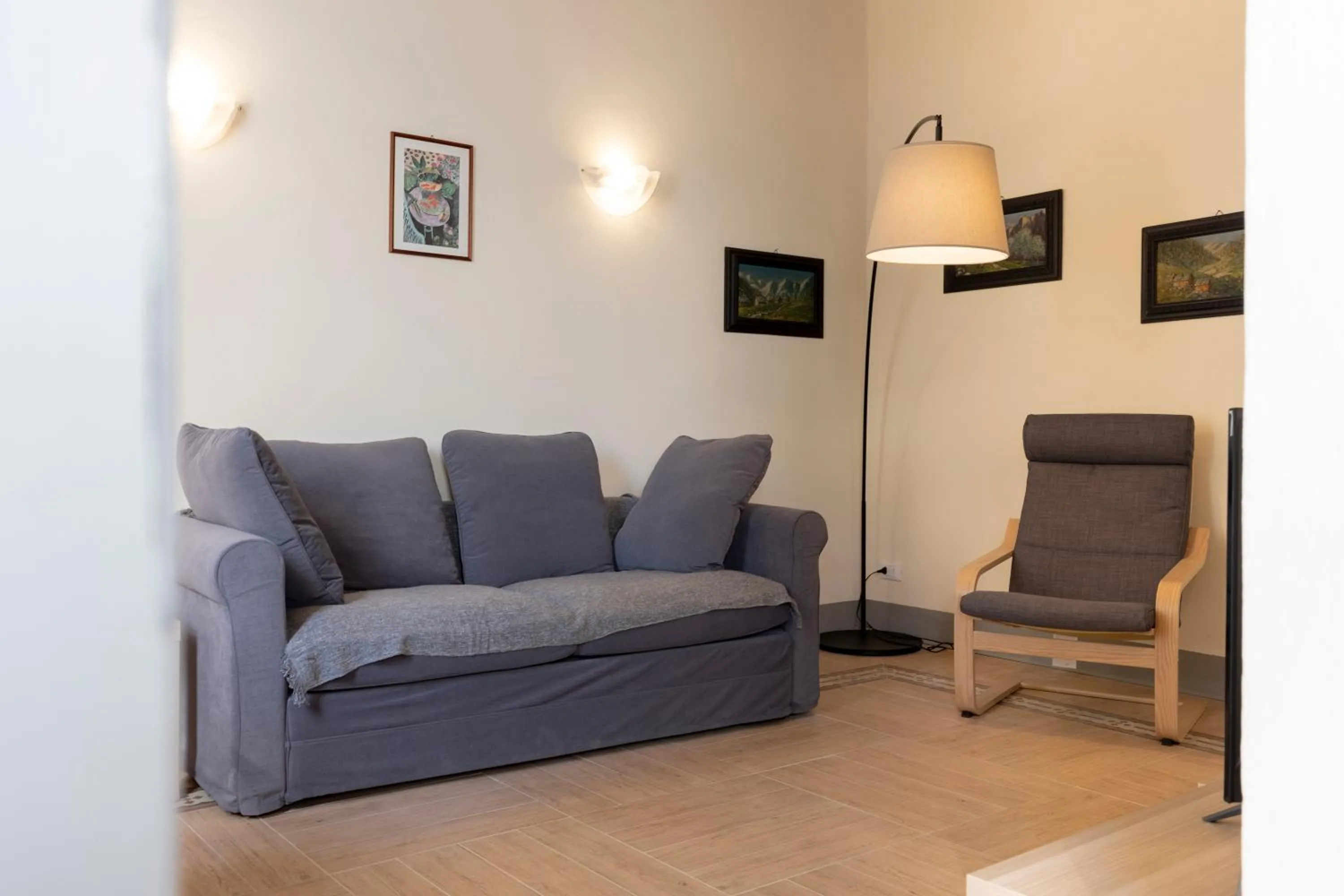 TV and multimedia in Fossi Elegant Apartment
