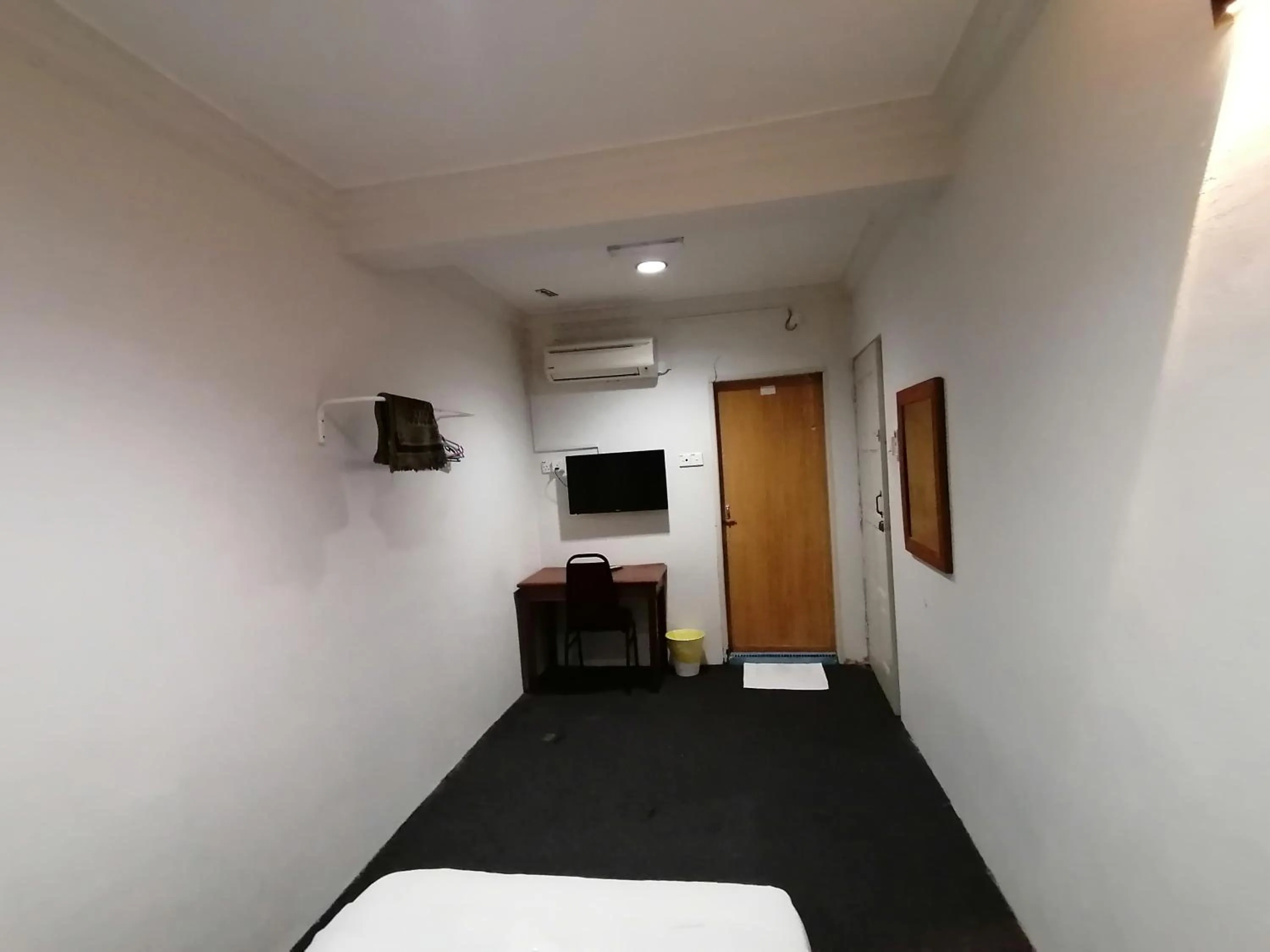 TV and multimedia, Bed in Mi Hotel 2 Dungun