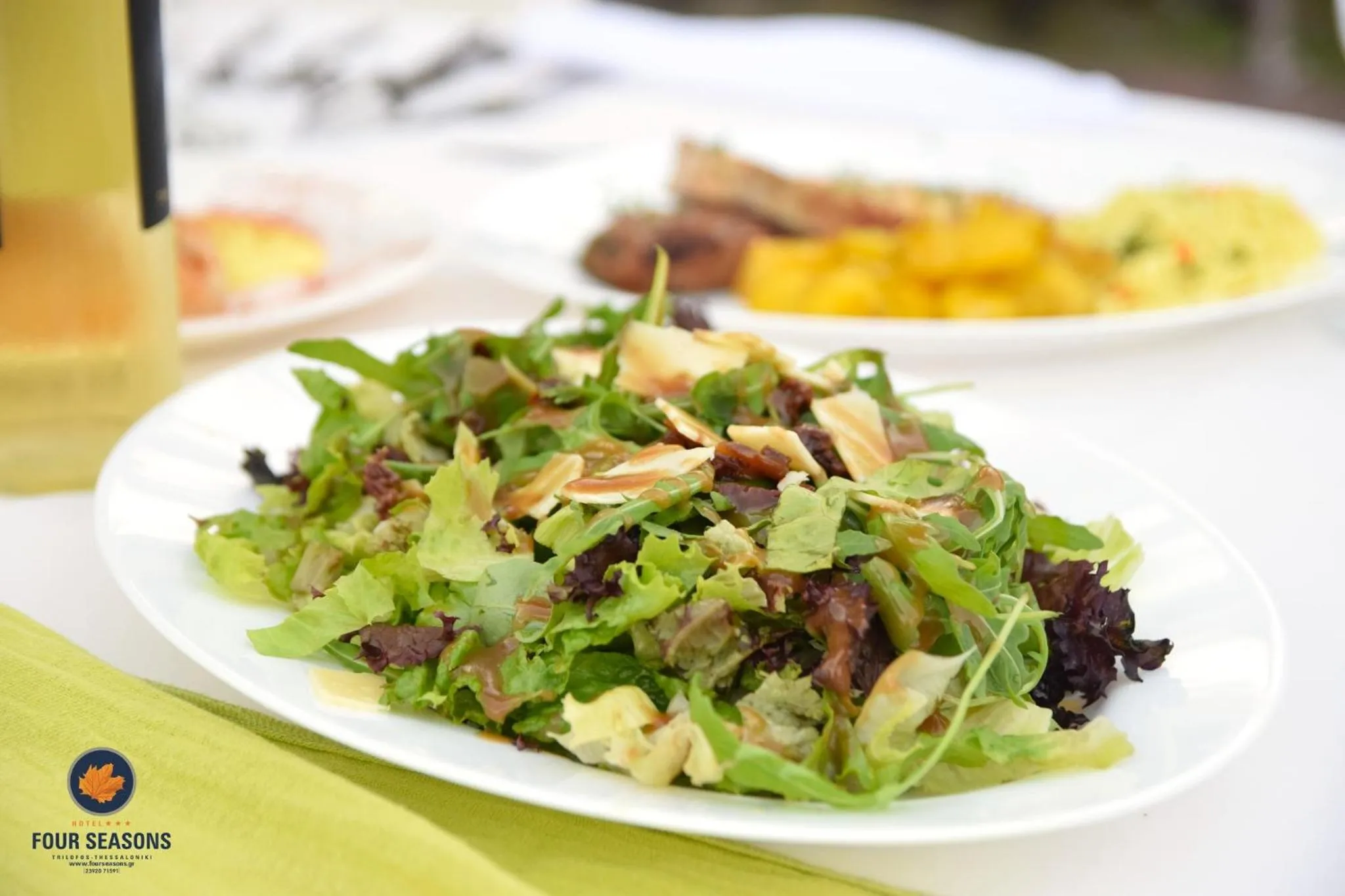 Restaurant/places to eat in Four Seasons Hotel