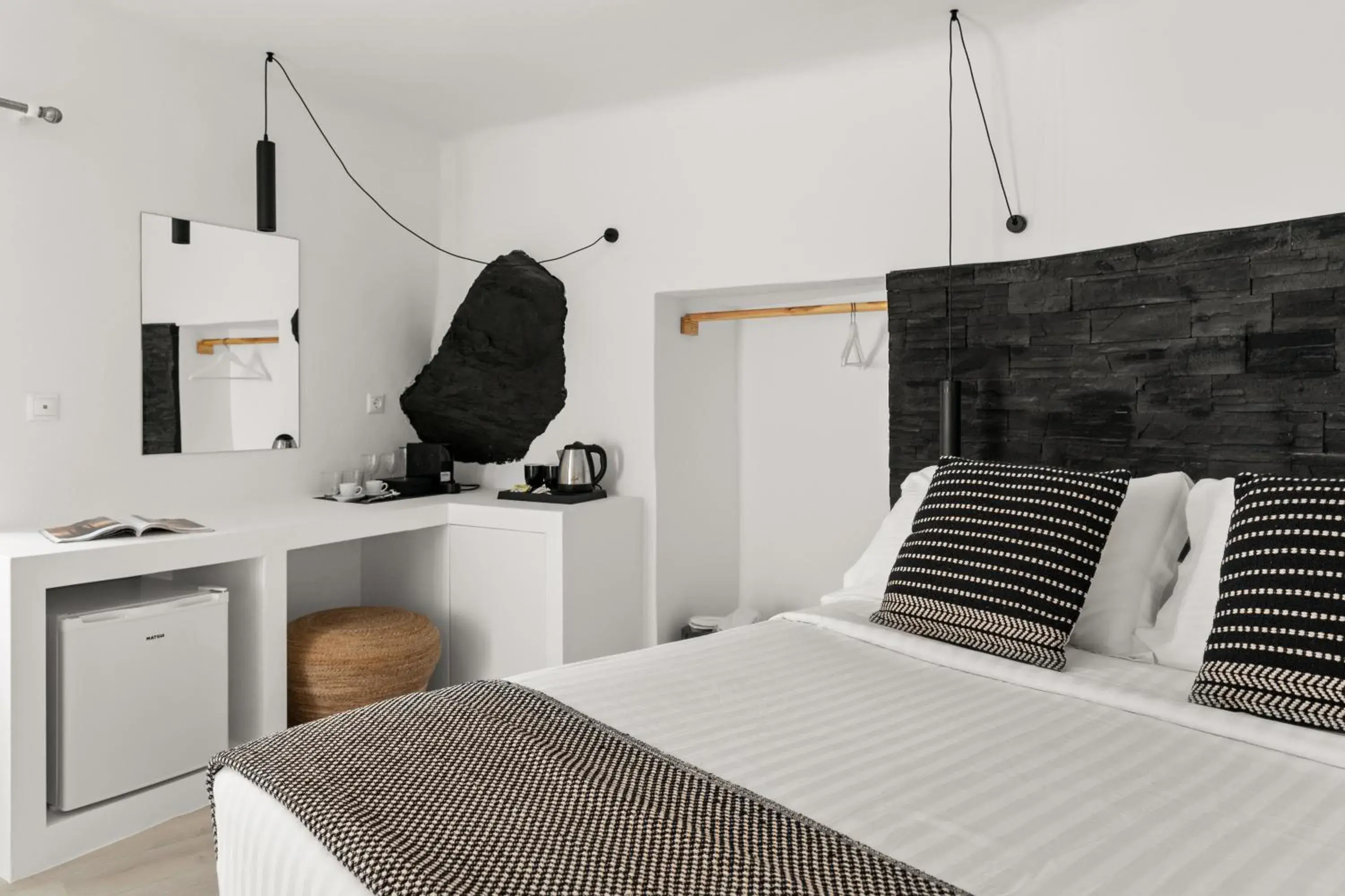 Bed in Mill Houses New Elegant Suites Bed in Mill Houses New Elegant Suites